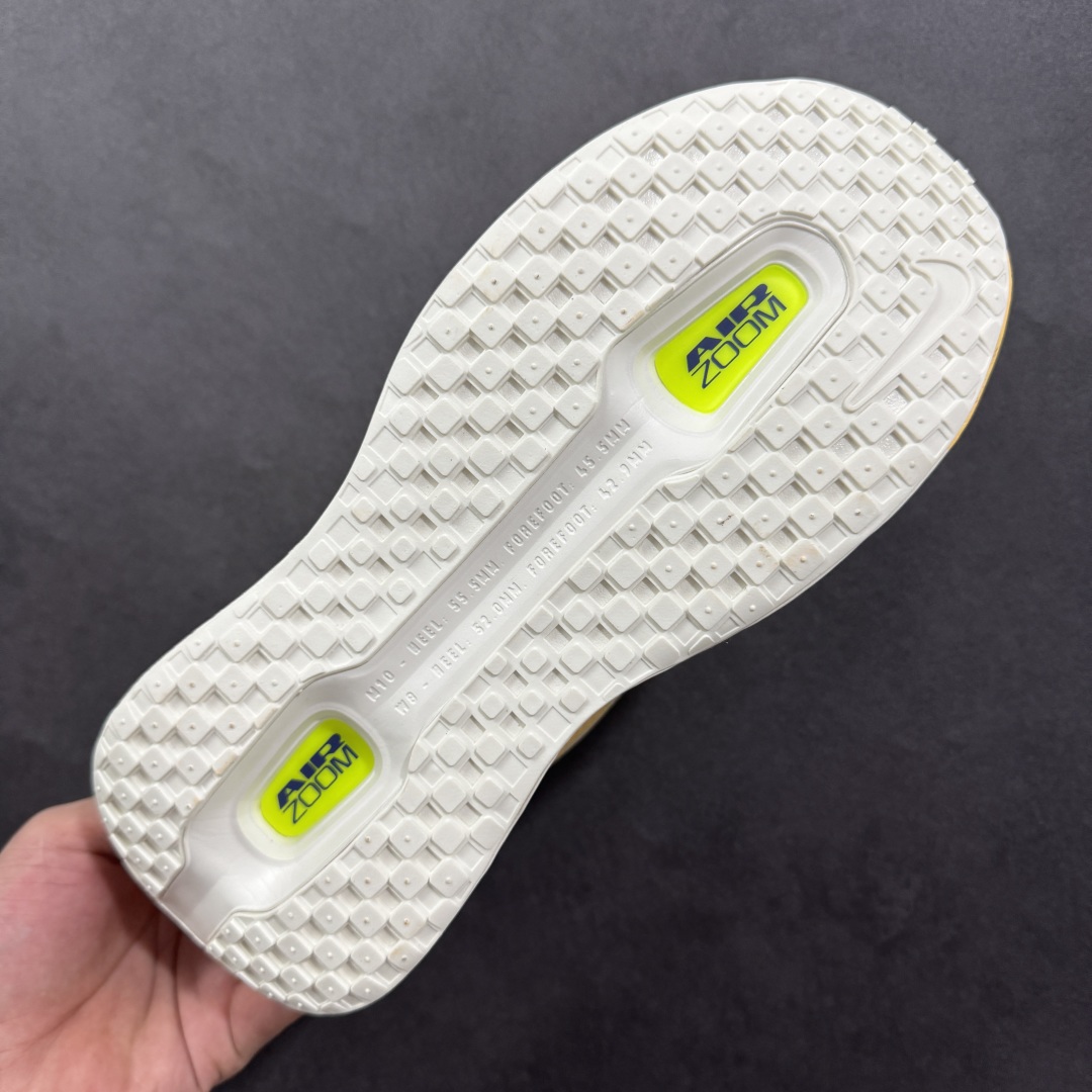 图片[9]-【公司级】Nike Air Zoom PEGASUS PREMIUM 耐克 飞马 舒适减震防滑 低帮跑步鞋 全掌ReactX泡绵中底 前掌和后跟还配备了Air Zoom气垫单元 据说跑起来更快更舒适哦 这次最大的升级点 首次引入了ReactX泡绵 货号：HQ2050-701 尺码：36 36.5 37.5 38 38.5 39 40 40.5 41 42 42.5 43 44 45 46 编码：YQB260270-选品中心