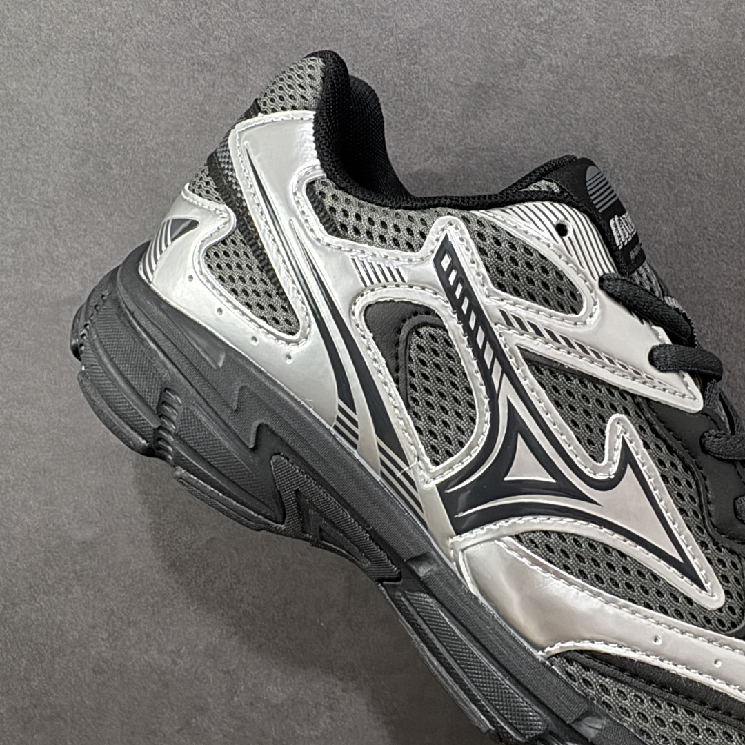 图片[6]-【公司级】Mizuno Speed 2K 美津浓复古厚底织物合成革防滑耐磨透气低帮休闲跑步鞋 美津浓（Mizuno）是日本美津浓株式会社于1906年创立的运动品牌，经过一个多世纪的不断努力现已成为世界著名的运动器具、服装和鞋类生产商。美津浓力求服务于各类运动项目，并竭力使运动生活更加愉快和振奋。产品种类齐全，覆盖几乎全部主要运动项目，达到30万多个品类。 尺码：36 36.5 37.5 38 38.5 39 40 40.5 41 42 42.5 43 44 44.5 45-选品中心