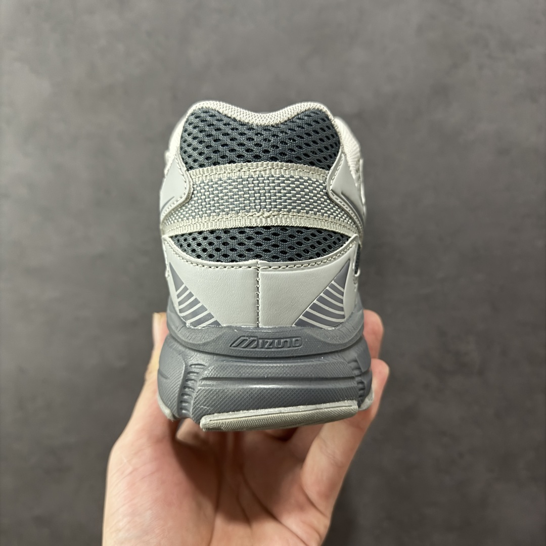 图片[4]-【公司级】Mizuno Speed 2K 美津浓复古厚底织物合成革防滑耐磨透气低帮休闲跑步鞋 美津浓（Mizuno）是日本美津浓株式会社于1906年创立的运动品牌，经过一个多世纪的不断努力现已成为世界著名的运动器具、服装和鞋类生产商。美津浓力求服务于各类运动项目，并竭力使运动生活更加愉快和振奋。产品种类齐全，覆盖几乎全部主要运动项目，达到30万多个品类。 尺码：36 36.5 37.5 38 38.5 39 40 40.5 41 42 42.5 43 44 44.5 45-选品中心