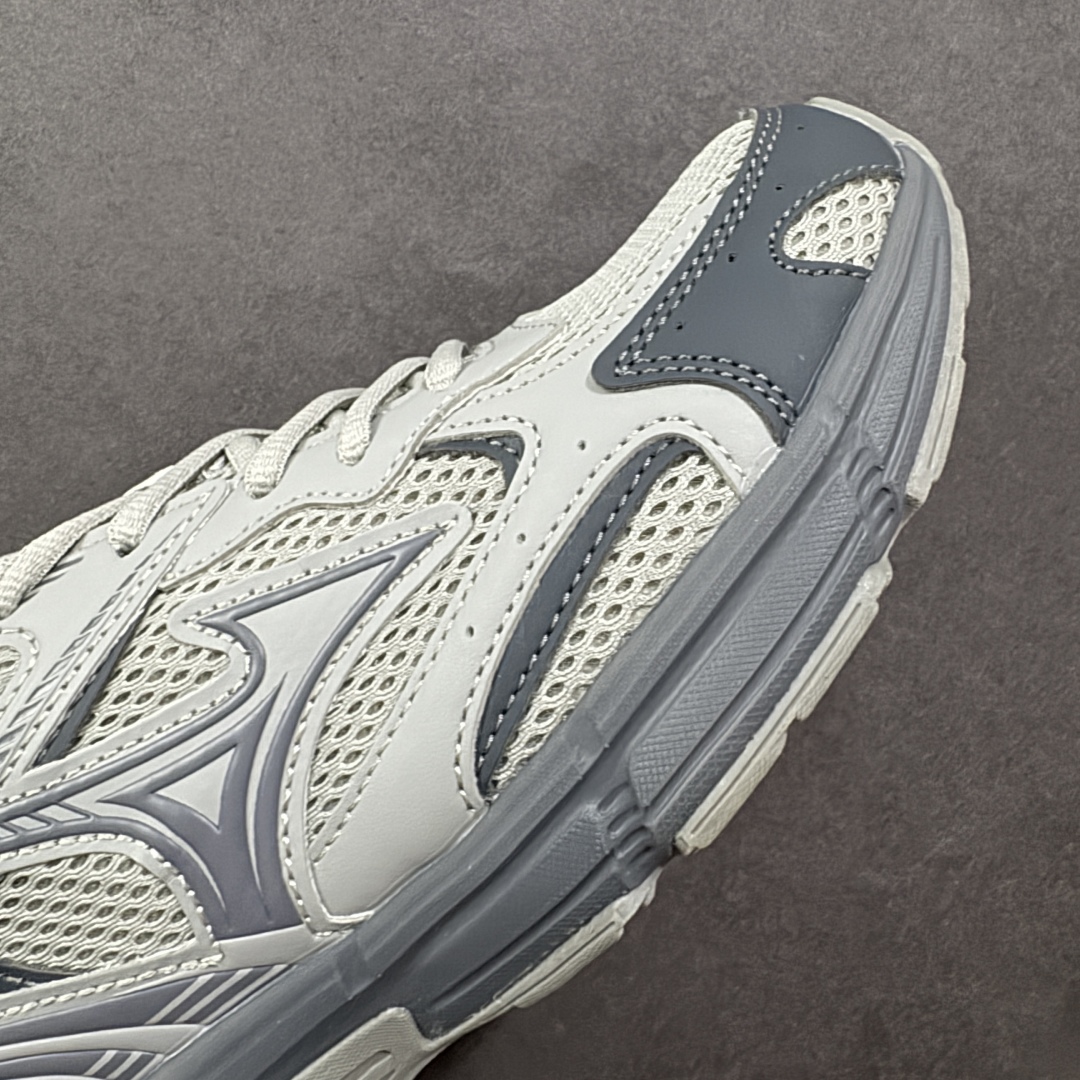 图片[5]-【公司级】Mizuno Speed 2K 美津浓复古厚底织物合成革防滑耐磨透气低帮休闲跑步鞋 美津浓（Mizuno）是日本美津浓株式会社于1906年创立的运动品牌，经过一个多世纪的不断努力现已成为世界著名的运动器具、服装和鞋类生产商。美津浓力求服务于各类运动项目，并竭力使运动生活更加愉快和振奋。产品种类齐全，覆盖几乎全部主要运动项目，达到30万多个品类。 尺码：36 36.5 37.5 38 38.5 39 40 40.5 41 42 42.5 43 44 44.5 45-选品中心