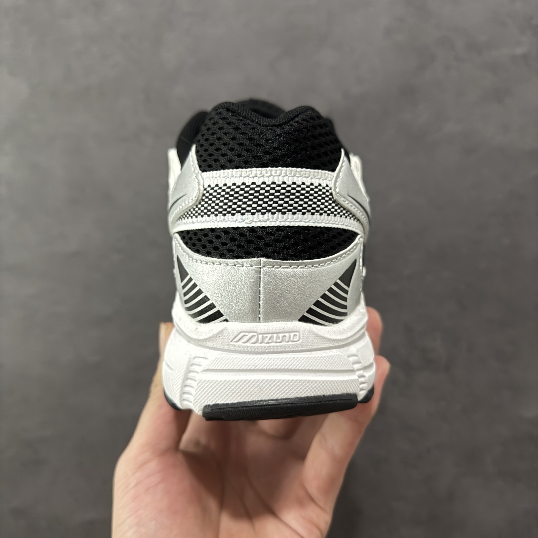 图片[4]-【公司级】Mizuno Speed 2K 美津浓复古厚底织物合成革防滑耐磨透气低帮休闲跑步鞋 美津浓（Mizuno）是日本美津浓株式会社于1906年创立的运动品牌，经过一个多世纪的不断努力现已成为世界著名的运动器具、服装和鞋类生产商。美津浓力求服务于各类运动项目，并竭力使运动生活更加愉快和振奋。产品种类齐全，覆盖几乎全部主要运动项目，达到30万多个品类。 尺码：36 36.5 37.5 38 38.5 39 40 40.5 41 42 42.5 43 44 44.5 45-选品中心