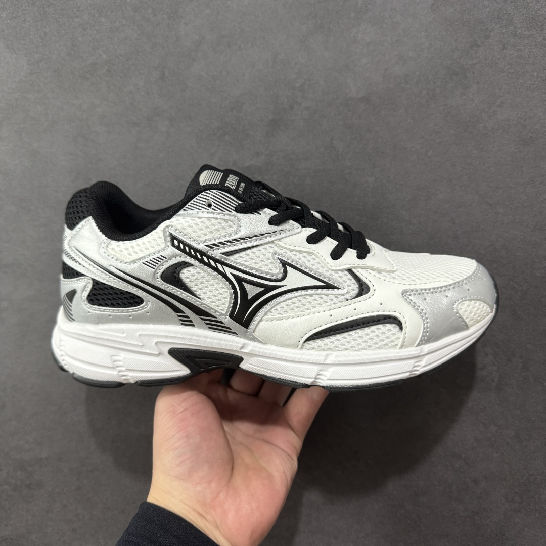 【公司级】Mizuno Speed 2K 美津浓复古厚底织物合成革防滑耐磨透气低帮休闲跑步鞋 美津浓(Mizuno)是日本美津浓株式会社于1906年创立的运动品牌,经过一个多世纪的不断努力现已成为世界著名的运动器具、服装和鞋类生产商。美津浓力求服务于各类运动项目,并竭力使运动生活更加愉快和振奋。产品种类齐全,覆盖几乎全部主要运动项目,达到30万多个品类。 尺码:36 36.5 37.5 38 38.5 39 40 40.5 41 42 42.5 43 44 44.5 45-选品中心