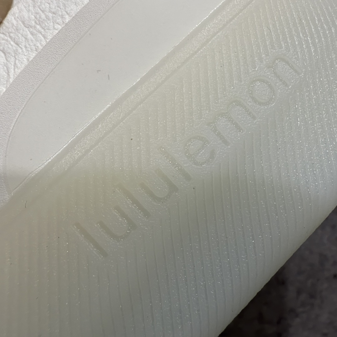  
【纯原】原厂订单露露乐蒙/Lululemon W Cityverse Low 城市律动系列首发出货
