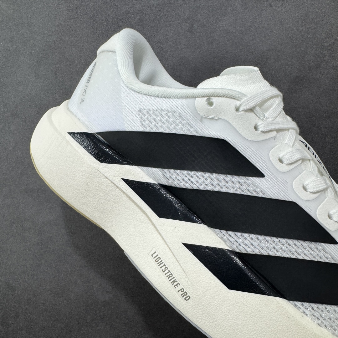 图片[6]-【纯原版】AD Adizero Eva SL M 零度进化版系列低帮轻便透气竞速休闲运动慢跑鞋 JH6206 相信大家对去年 adidas 横空出世的「顶级超跑」adiZero Adios Pro EVO 1 记忆犹新！不仅登顶阿迪史上最轻跑鞋宝座，更在接下来的全球马拉松赛事中，持续书写着惊人成绩，被网友戏称新一代「阿迪神鞋」全网刷屏！极简设计语言与强烈速度感和存在感的鞋侧三线，让人过目不忘，特别种草！其中定位于中长跑训练的 adidas Adizero Evo SL，整体外观造型与 adiZero Adios Pro EVO 1 非常相似。中底配置方面搭载全掌 Lightstrike Pro，鞋面采用透气网面示人，契合日常训练鞋的定位，更加耐用。外底给到了马牌橡胶，及类似上代竞速旗舰 adidas Adizero Adios Pro 3 区域分布。整体看下来无论是外观的鲜明辨识度，还是配置的扎实程度都很顶。实拍调校N版已经零色差零失真 百分百还原实物色彩所见即所得 不存在货不对板色差等低级问题 选购参考实物拍摄 不混卖不参货 只用心做好货严格选品 尺码：36 36.5 37.5 38 38.5 39 40 40.5 41 42 42.5 43 44 44.5 45-选品中心