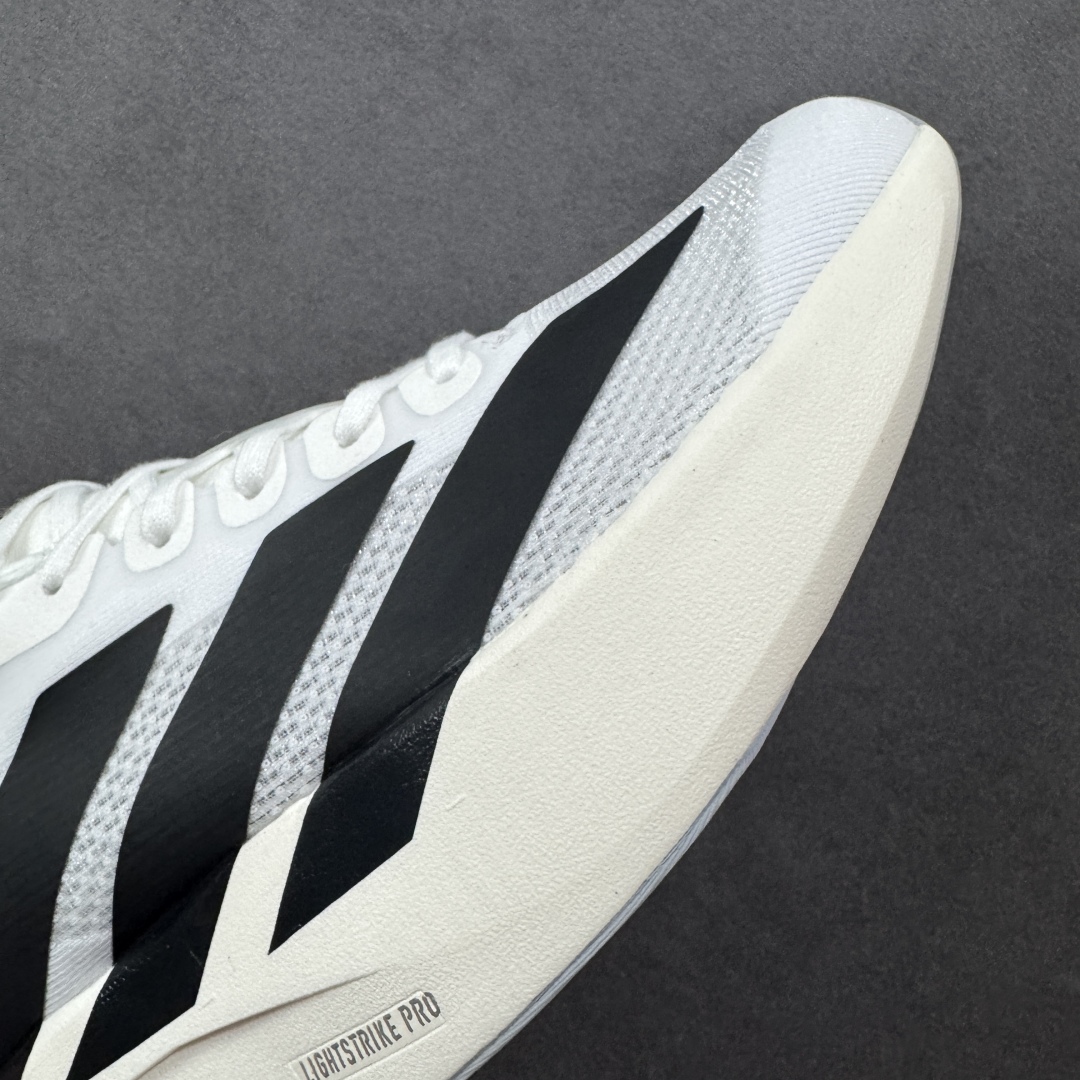 图片[5]-【纯原版】AD Adizero Eva SL M 零度进化版系列低帮轻便透气竞速休闲运动慢跑鞋 JH6206 相信大家对去年 adidas 横空出世的「顶级超跑」adiZero Adios Pro EVO 1 记忆犹新！不仅登顶阿迪史上最轻跑鞋宝座，更在接下来的全球马拉松赛事中，持续书写着惊人成绩，被网友戏称新一代「阿迪神鞋」全网刷屏！极简设计语言与强烈速度感和存在感的鞋侧三线，让人过目不忘，特别种草！其中定位于中长跑训练的 adidas Adizero Evo SL，整体外观造型与 adiZero Adios Pro EVO 1 非常相似。中底配置方面搭载全掌 Lightstrike Pro，鞋面采用透气网面示人，契合日常训练鞋的定位，更加耐用。外底给到了马牌橡胶，及类似上代竞速旗舰 adidas Adizero Adios Pro 3 区域分布。整体看下来无论是外观的鲜明辨识度，还是配置的扎实程度都很顶。实拍调校N版已经零色差零失真 百分百还原实物色彩所见即所得 不存在货不对板色差等低级问题 选购参考实物拍摄 不混卖不参货 只用心做好货严格选品 尺码：36 36.5 37.5 38 38.5 39 40 40.5 41 42 42.5 43 44 44.5 45-选品中心
