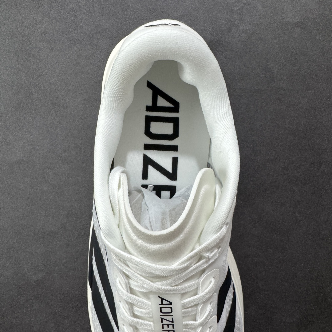 图片[7]-【纯原版】AD Adizero Eva SL M 零度进化版系列低帮轻便透气竞速休闲运动慢跑鞋 JH6206 相信大家对去年 adidas 横空出世的「顶级超跑」adiZero Adios Pro EVO 1 记忆犹新！不仅登顶阿迪史上最轻跑鞋宝座，更在接下来的全球马拉松赛事中，持续书写着惊人成绩，被网友戏称新一代「阿迪神鞋」全网刷屏！极简设计语言与强烈速度感和存在感的鞋侧三线，让人过目不忘，特别种草！其中定位于中长跑训练的 adidas Adizero Evo SL，整体外观造型与 adiZero Adios Pro EVO 1 非常相似。中底配置方面搭载全掌 Lightstrike Pro，鞋面采用透气网面示人，契合日常训练鞋的定位，更加耐用。外底给到了马牌橡胶，及类似上代竞速旗舰 adidas Adizero Adios Pro 3 区域分布。整体看下来无论是外观的鲜明辨识度，还是配置的扎实程度都很顶。实拍调校N版已经零色差零失真 百分百还原实物色彩所见即所得 不存在货不对板色差等低级问题 选购参考实物拍摄 不混卖不参货 只用心做好货严格选品 尺码：36 36.5 37.5 38 38.5 39 40 40.5 41 42 42.5 43 44 44.5 45-选品中心