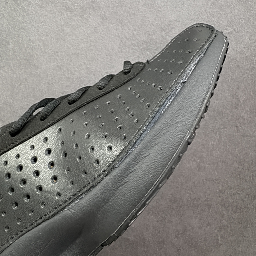  
【纯原】Nike Air Superfly耐克2025新款减震复古跑鞋
穿孔设计不仅增添了细节，还提