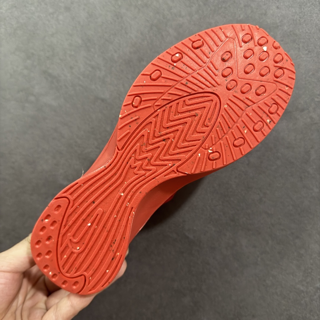  
【纯原】Nike Air Superfly耐克2025新款减震复古跑鞋
穿孔设计不仅增添了细节，还提