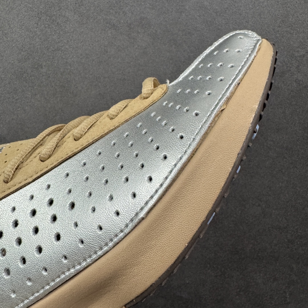  
【纯原】Nike Air Superfly耐克2025新款减震复古跑鞋
穿孔设计不仅增添了细节，还提