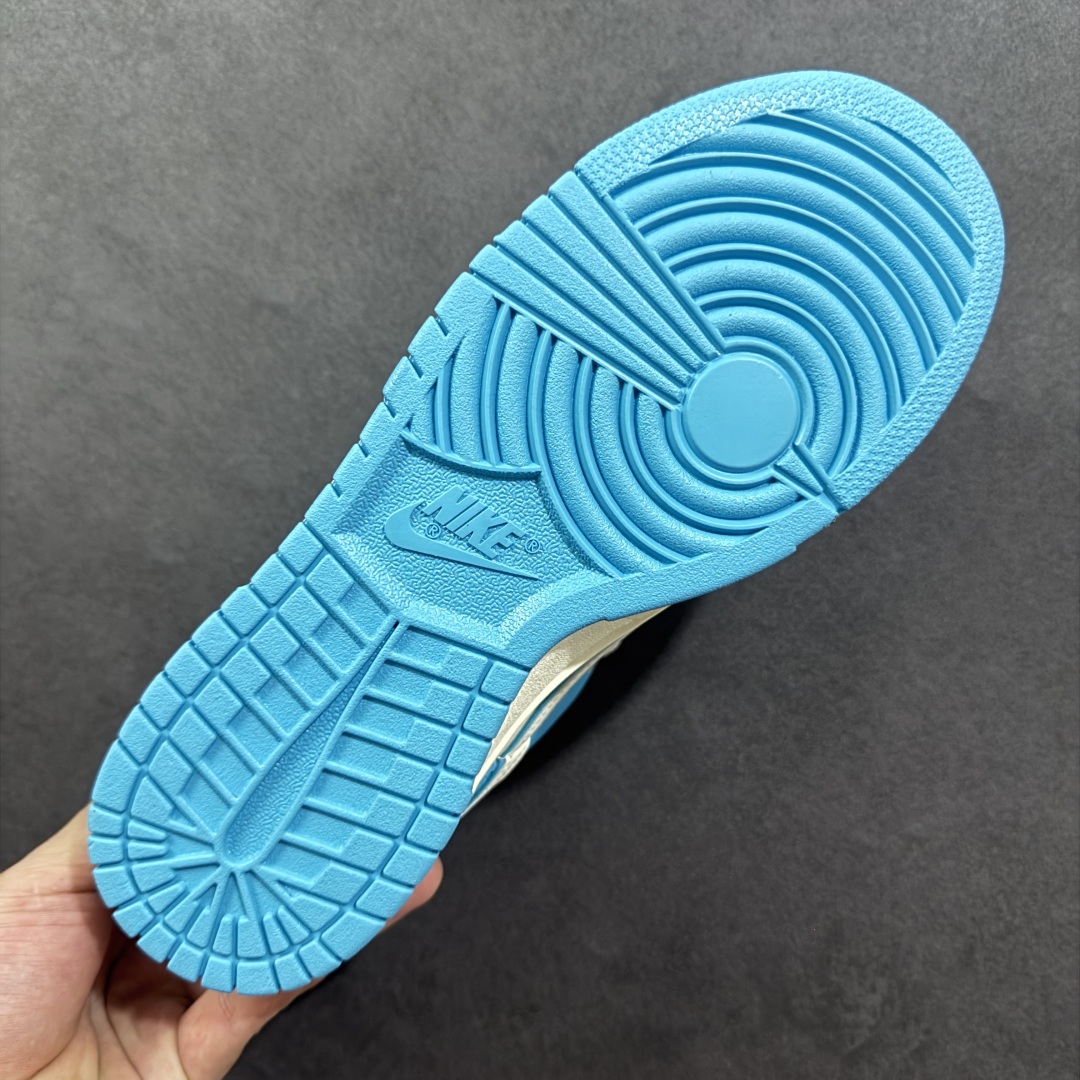  
【纯原】Labubu x Nike Dunk Low 白蓝拉布布
周年高端定制 低帮休闲板鞋 定制鞋