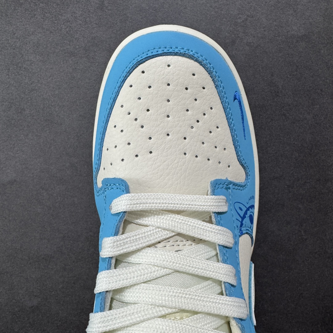  
【纯原】Labubu x Nike Dunk Low 白蓝拉布布
周年高端定制 低帮休闲板鞋 定制鞋