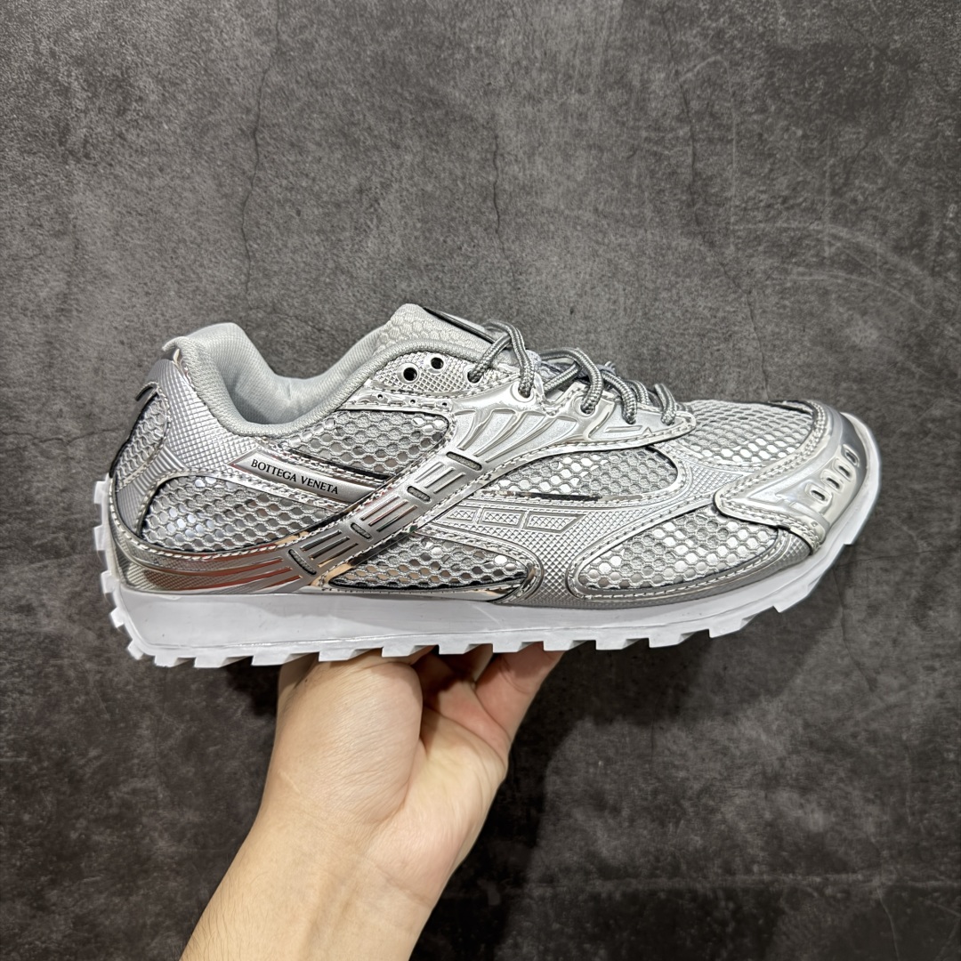 【纯原S版】BOTTEGA VENETA Orbit Runner BV葆蝶家时尚休闲王一博同款老爹鞋运动鞋 原版开发 一比一打造 相似度百分之99以上 市场一梯队级别品质 区别市场任何标文顶级品质版本 采用轻质科技网布面料 搭配几何图案设计橡胶外底 王炸系列 高版本 认准套包工艺 实际增高很多哦 还是一样显腿细非常nice 耐玩耐造 对标对版 套包鞋工艺 认准高版本 大底选用拼色TPU大底 配置原版包装 尺码:36 37 38 39 40 41 42 43 44 45 46 47-选品中心