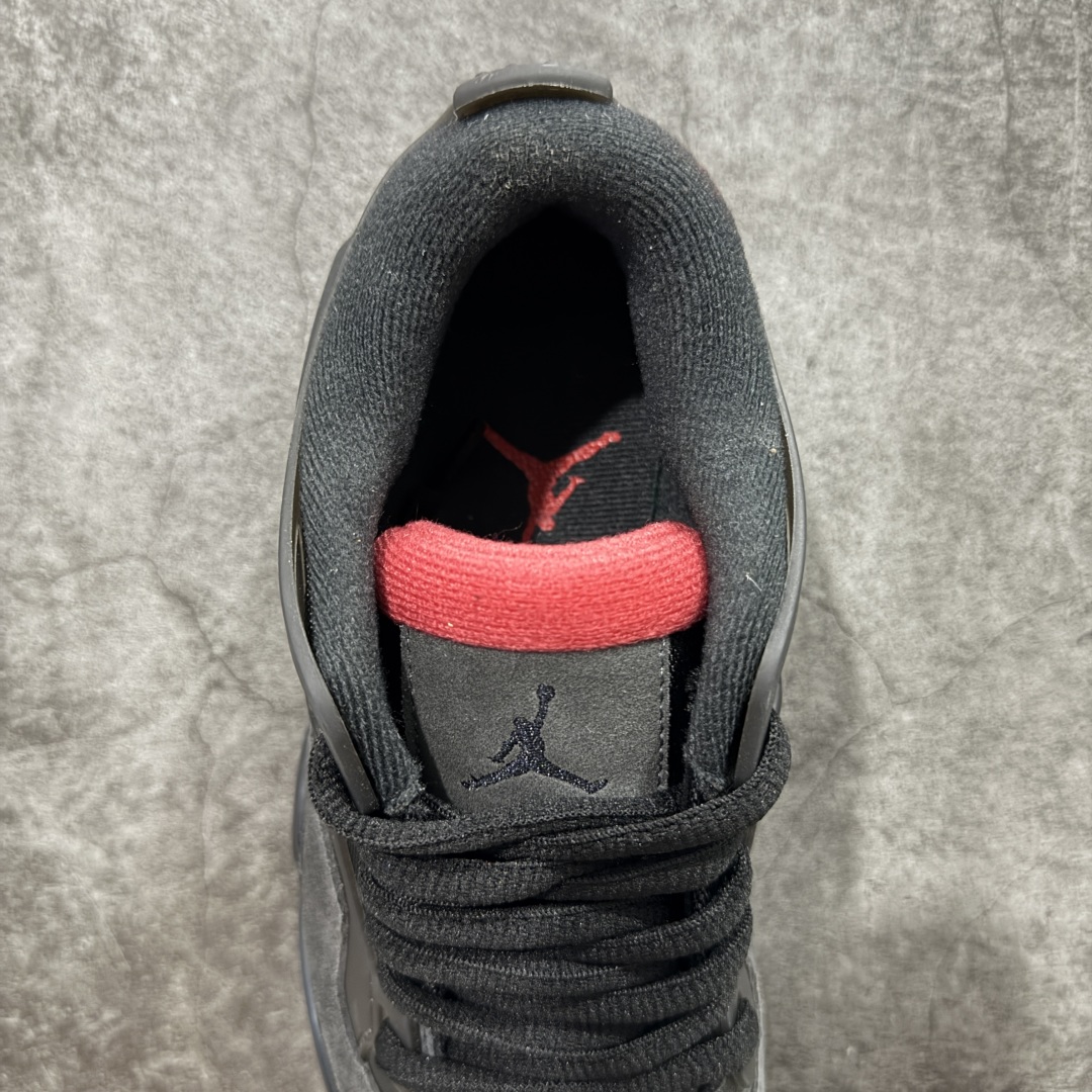 图片[8]-【DT纯原】Air Jordan AJ4 RM 重置 重制版低帮复古篮球鞋 黑红 FQ7939-060 采用了低帮的设计 并保留了众多AJ4的经典元素 鞋身以皮革、麂皮材质拼接打造 AJ4经典的TPU材质延伸至后跟 增强鞋款稳定性 而鞋身侧面的网格设计则被取消 尾部的NIKE AIR标志也得到保留 并同时带有飞人logo 中底部分同样搭载了可视AIR气垫 鞋底采用米白色中底和外底呈现 为整个设计收尾 尺码：36 36.5 37.5 38 38.5 39 40 40.5 41 42 42.5 43 44 44.5 45 46 47.5-选品中心