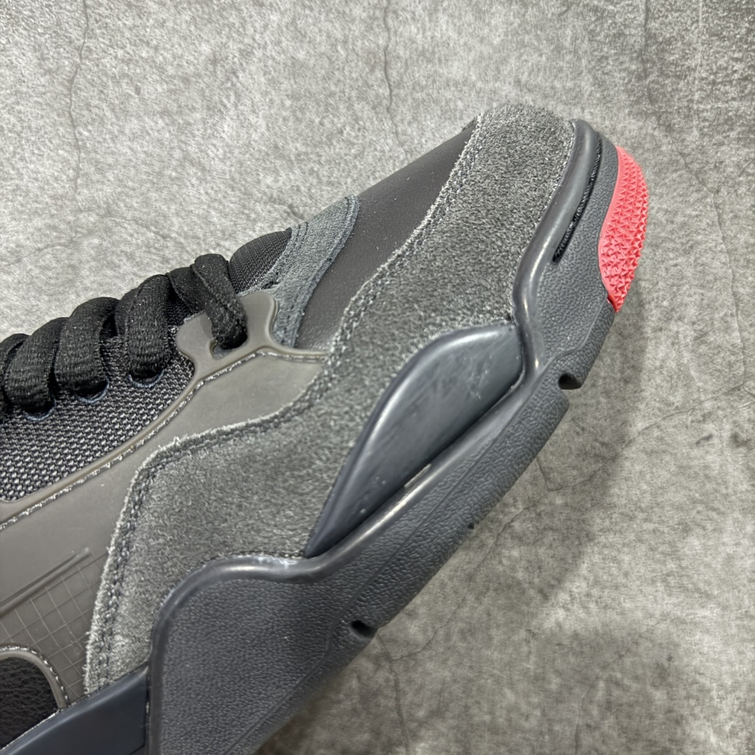 图片[6]-【DT纯原】Air Jordan AJ4 RM 重置 重制版低帮复古篮球鞋 黑红 FQ7939-060 采用了低帮的设计 并保留了众多AJ4的经典元素 鞋身以皮革、麂皮材质拼接打造 AJ4经典的TPU材质延伸至后跟 增强鞋款稳定性 而鞋身侧面的网格设计则被取消 尾部的NIKE AIR标志也得到保留 并同时带有飞人logo 中底部分同样搭载了可视AIR气垫 鞋底采用米白色中底和外底呈现 为整个设计收尾 尺码：36 36.5 37.5 38 38.5 39 40 40.5 41 42 42.5 43 44 44.5 45 46 47.5-选品中心