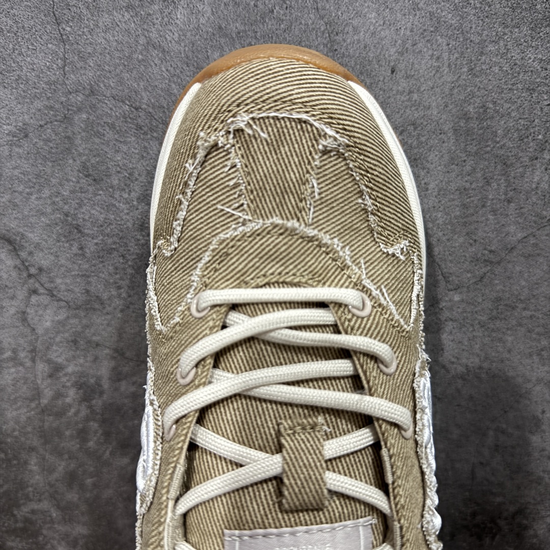 图片[5]-【纯原版】韩国洋基队NY大标潮流老爹鞋 MLB小白鞋市面上唯一顶级纯原版本 原材料打造 原楦原档案数据开发版型 完美鞋头弧度/后套收口效果🆚市面文案版本‼️ 原厂立体填充鞋舌海绵 中底注胶孔原数据开发模具大底原厂转印标 ins 抖音 快手 小红书网红老爹鞋 韩国洋基队NY大标潮流老爹鞋 内增高6cm 原厂1：1模具开发 原厂进口纳米材质 原厂 全套手提袋 原盒雷射防伪标包装 天猫订单品质 官网尺码35 36 36.5 37.5 38 38.5 39 40 40.5 41 42 42.5 43 44 45-选品中心