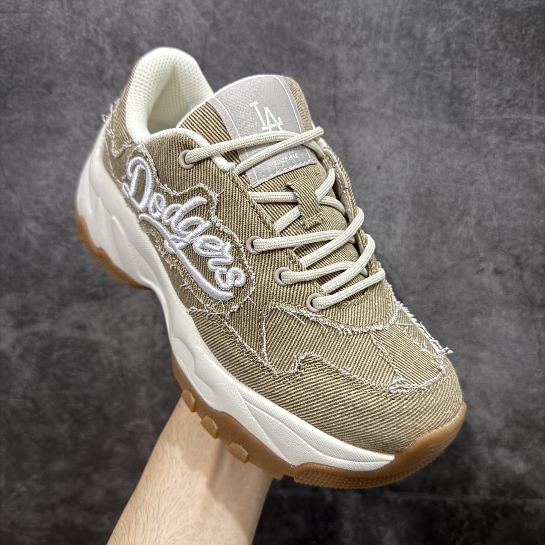 图片[3]-【纯原版】韩国洋基队NY大标潮流老爹鞋 MLB小白鞋市面上唯一顶级纯原版本 原材料打造 原楦原档案数据开发版型 完美鞋头弧度/后套收口效果🆚市面文案版本‼️ 原厂立体填充鞋舌海绵 中底注胶孔原数据开发模具大底原厂转印标 ins 抖音 快手 小红书网红老爹鞋 韩国洋基队NY大标潮流老爹鞋 内增高6cm 原厂1：1模具开发 原厂进口纳米材质 原厂 全套手提袋 原盒雷射防伪标包装 天猫订单品质 官网尺码35 36 36.5 37.5 38 38.5 39 40 40.5 41 42 42.5 43 44 45-选品中心