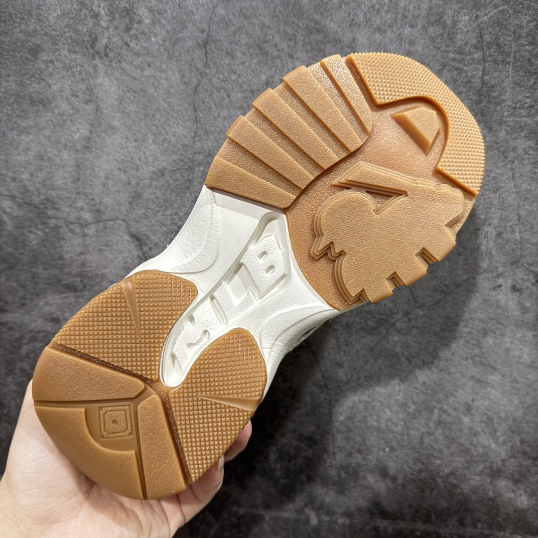 图片[9]-【纯原版】韩国洋基队NY大标潮流老爹鞋 MLB小白鞋市面上唯一顶级纯原版本 原材料打造 原楦原档案数据开发版型 完美鞋头弧度/后套收口效果🆚市面文案版本‼️ 原厂立体填充鞋舌海绵 中底注胶孔原数据开发模具大底原厂转印标 ins 抖音 快手 小红书网红老爹鞋 韩国洋基队NY大标潮流老爹鞋 内增高6cm 原厂1：1模具开发 原厂进口纳米材质 原厂 全套手提袋 原盒雷射防伪标包装 天猫订单品质 官网尺码35 36 36.5 37.5 38 38.5 39 40 40.5 41 42 42.5 43 44 45-选品中心