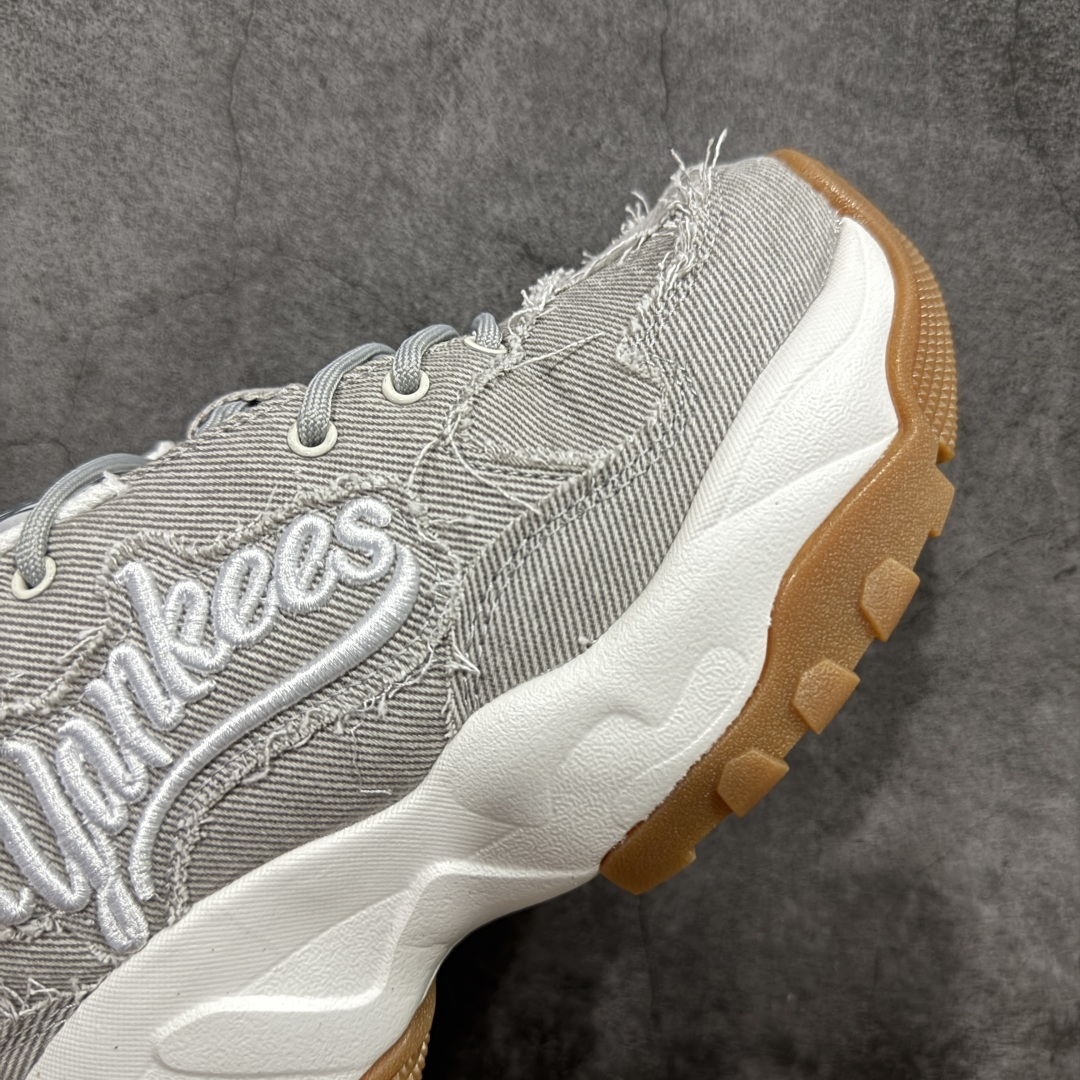 图片[6]-【纯原版】韩国洋基队NY大标潮流老爹鞋 MLB小白鞋市面上唯一顶级纯原版本 原材料打造 原楦原档案数据开发版型 完美鞋头弧度/后套收口效果🆚市面文案版本‼️ 原厂立体填充鞋舌海绵 中底注胶孔原数据开发模具大底原厂转印标 ins 抖音 快手 小红书网红老爹鞋 韩国洋基队NY大标潮流老爹鞋 内增高6cm 原厂1：1模具开发 原厂进口纳米材质 原厂 全套手提袋 原盒雷射防伪标包装 天猫订单品质 官网尺码35 36 36.5 37.5 38 38.5 39 40 40.5 41 42 42.5 43 44 45-选品中心