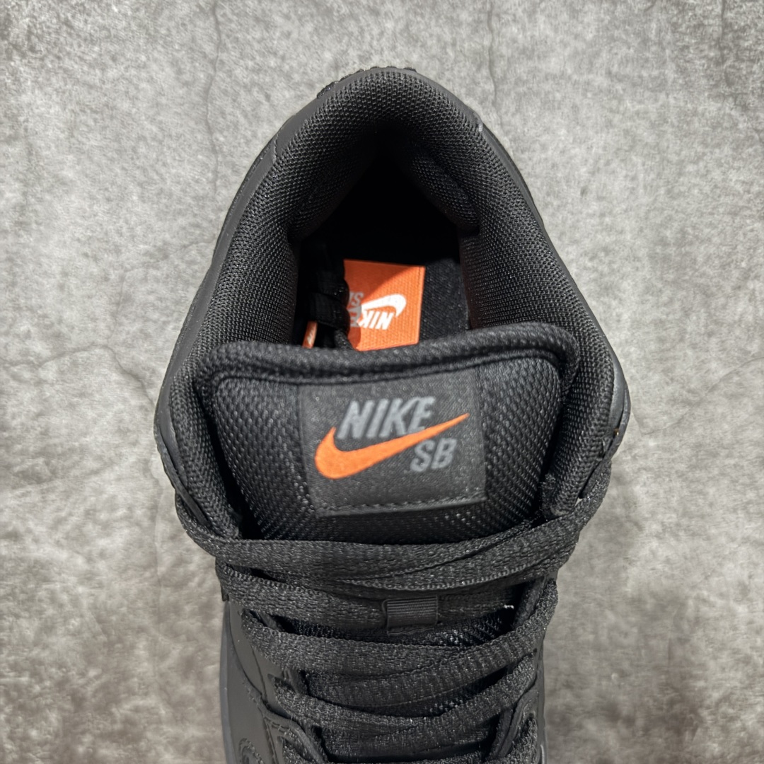 图片[8]-【免修ST版】W Nike SB Dunk Low Pro ”Triple Black“ 黑武士 低帮休闲运动板鞋 #配色鞋身通体采用皮革材质打造，配色方面以Triple Black呈现 经久耐用，性能卓越。 货号：FJ1674-001 尺码：36 36.5 37.5 38 38.5 39 40 40.5 41 42 42.5 43 44 44.5 45 46-选品中心