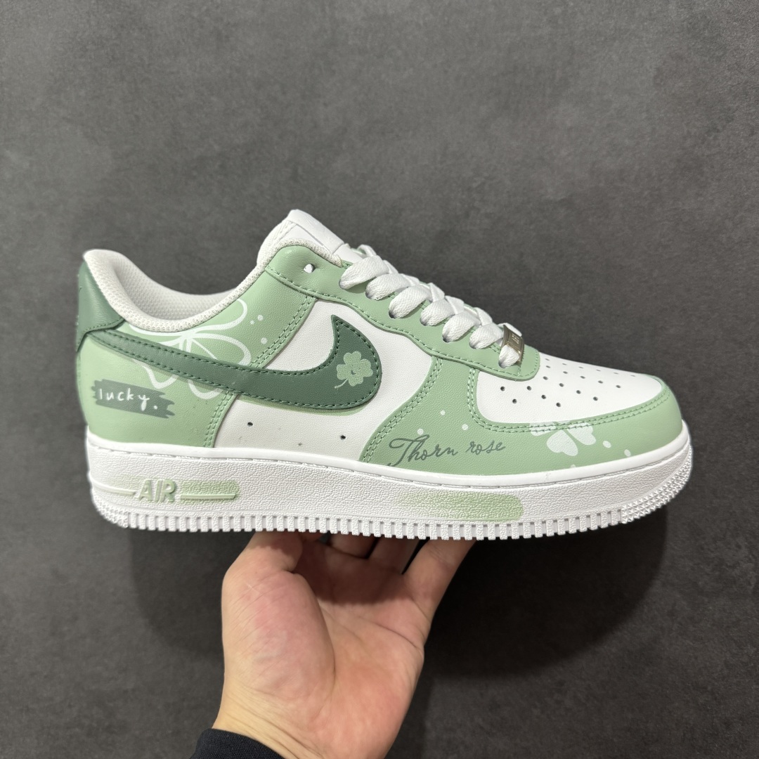 【定制版】Nike Air Force 1\'07 Low 幸运草 绿白 空军一号低帮休闲板鞋  #原楦头原纸板 原装鞋盒 定制五金配件 内置全掌气垫 原厂鞋底 货号:ZH0316-098  尺码:36 36.5 37.5 38 38.5 39 40 40.5 41 42 42.5 43 44 44.5 45 编码:HXSA310320-选品中心