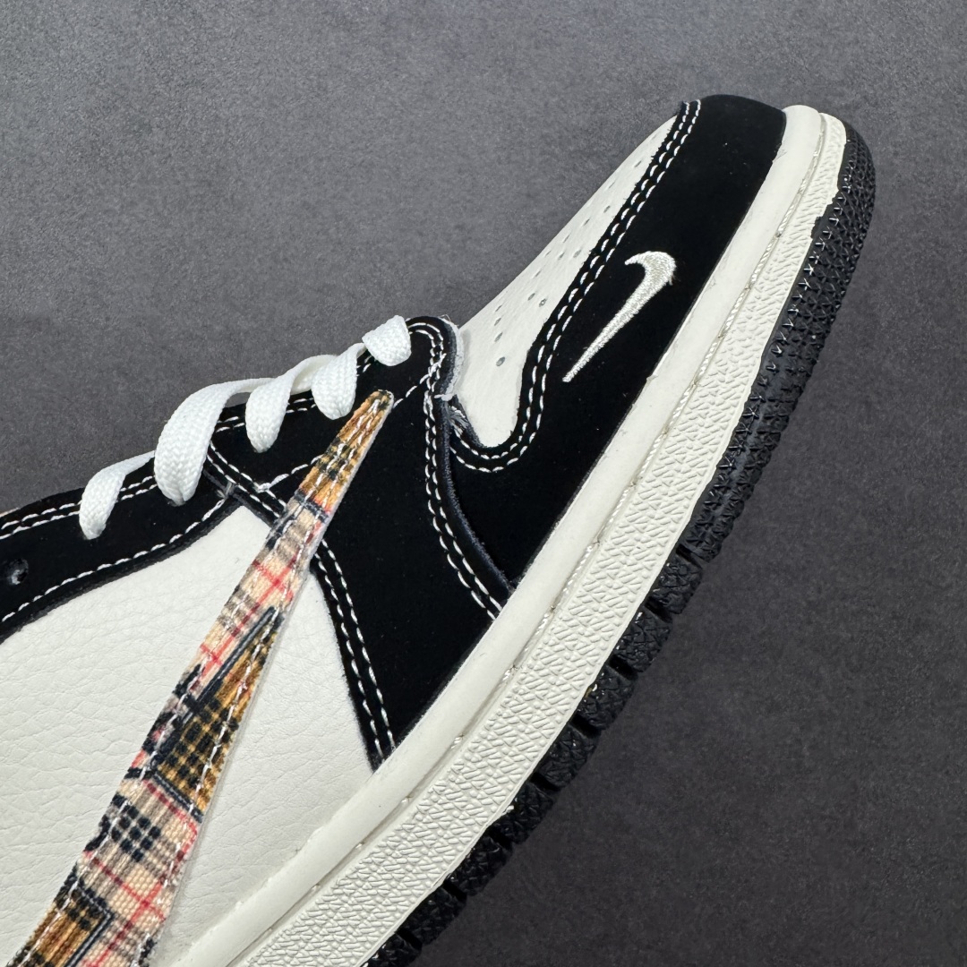 图片[5]-【定制版】Travis Scott x Fragment Design x Air Jordan 1 Low OG SP AJ1 乔1 联名款 低帮文化休闲板鞋  #多方联名合作融合了Travis Scott 独特的音乐风格，藤原浩个性的设计风格以及Jordan品牌的经典元素 使其成为一双具有独特身份和价值的鞋子 清新而立体的外观加上联名标识更突出了其独特身份 这种配色方案显示出活力和时尚感 在视觉上引人注目 鞋身的质感和细腻的细节处理使其显得高端而格调十足 这款“倒钩”联名是设计与创意完美结合 融合多方的个性风格是一款备受瞩目的潮流鞋款 货号：XS2025-048  尺码：36 36.5 37.5 38 38.5 39 40 40.5 41 42 42.5 43 44 44.5 45-选品中心