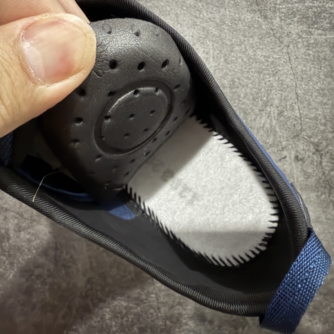 图片[8]-【莞产套盒版】ARC‘TERYX始祖鸟 KONSEAL LT 轻量 男女 登山鞋 夏季透气款 徒步 攀岩 徒步户外休闲鞋 莞产原单 代购指定版本 原数据开发 不掉标 正确高频字体 鸟爪细节完美 区别市场公版货 错误字体货 中底带钢印 礼盒装 男女码齐 带半码 上脚舒适轻便无负重感 四季百搭 始祖鸟 KONSEAL LT轻量户外鞋，这双鞋，不仅仅可以穿着逛街上班，更可以穿着徒步旅游甚至攀岩！说实话，没多少人真的会去攀岩，经我们试穿，这双鞋，日常穿也是非常舒服轻便！搭配日常的衣服完全不违和！结构中底TPU底盘，保护双脚。配置3D模具保护双脚+一体化系带系统，鞋面防撕裂网布、TPU保护膜和牛巴革合成面料，喜欢放心入！这种类型的鞋子咱们家超难得遇到一次，喜欢一定不要错过 尺码：36 36.5 37 38 38.5 39 40 40.5 41 42 42.5 43 44 44.5 45-选品中心