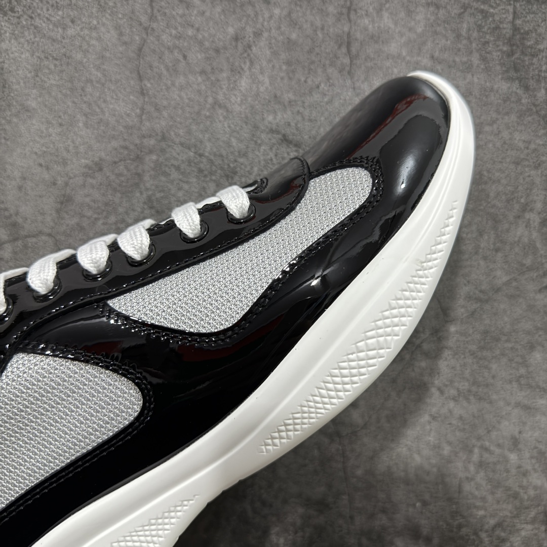 图片[6]-【X1纯原】外贸鬼佬版 东莞纯原顶级品质 原版一比一开发 普拉达 Prada Linea Rossa 徽标彰显独特的设计格调 （正品原版黑色外盒版本⚠️）海外畅销版 低帮休闲运动鞋 3厘米轻质柔韧鞋底 橡胶胎面花纹 海淘代购同渠道品质 高端零售 外贸充正专供 完美楦型 正确卡色 质感媲美原版 细节与原版一致 请注意区分市面版本 尺码：40 41 42 43 44 45 46 47-选品中心