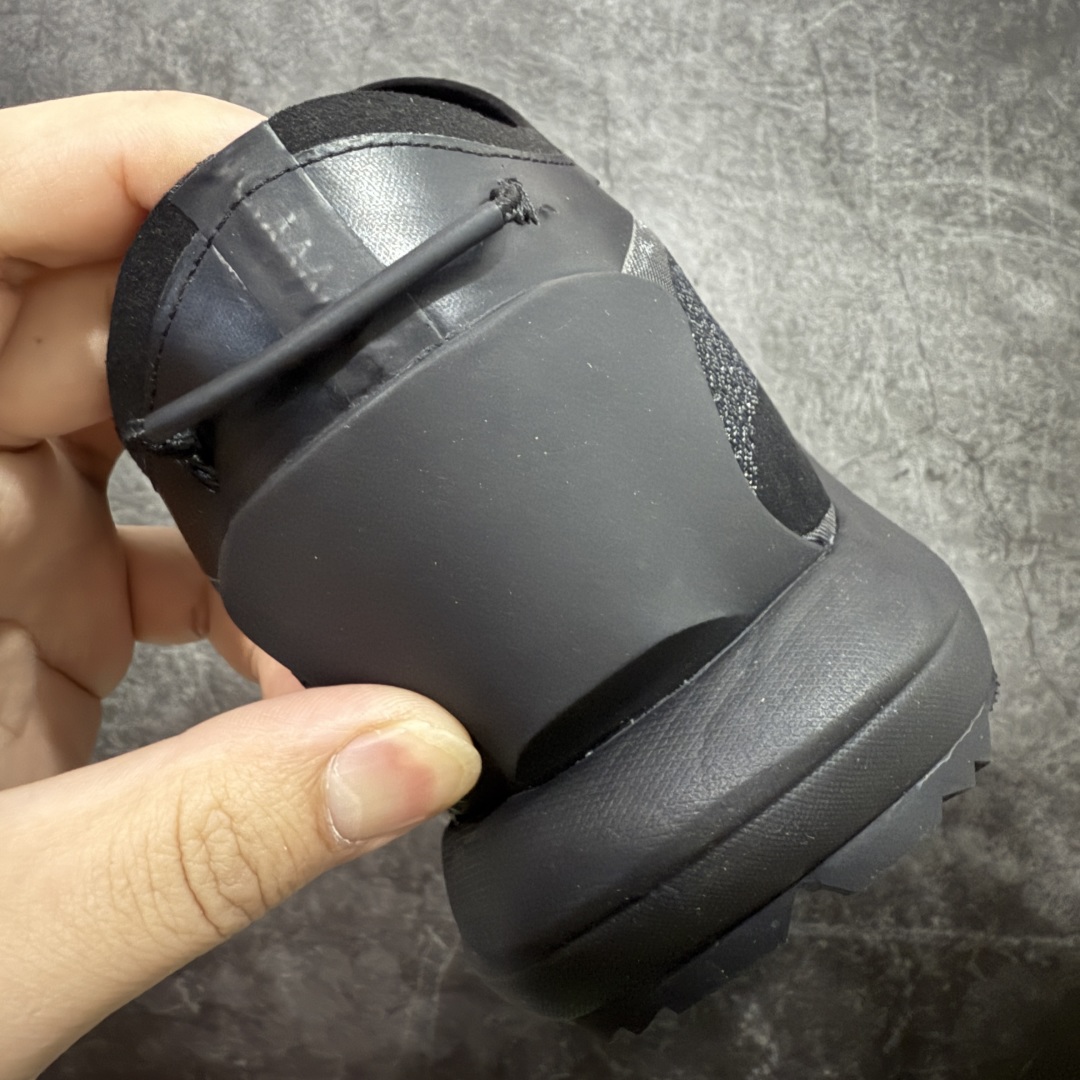 图片[2]-【莞产纯原】意大利ROA.POYANA SELLA户外夏季运动鞋网纱休闲登山鞋网面透气 卡塔琳娜 登山款 – ROA 的 Sella 以多洛米蒂山脉的塞拉山脉命名，将轻盈透气与持久的回弹力和色的抓地力结合在一起 ﹣这要归功于两项 Vibram 技术的组合，即鞋底的 Traction lugs 和 Megagrip ﹣前者使鞋面能够像楔子一样覆盖鞋跟区域的鞋底，模糊了底部单元和鞋面之间的界限。 后者是由 Texon 独家开发的， Texon 贡献了其专有 ProWeave Jacquard 工艺，开发出定制的一体式编织鞋面，具有各种厚度区域，可提供所需的脚部支撑。 ﹣鞋面：54%再生聚酯纤维，35%聚酰胺，11％热塑性聚酰胺 ﹣鞋底：70％橡胶，30% Phylon 尺码：39 40 41 42 43 44 45-选品中心