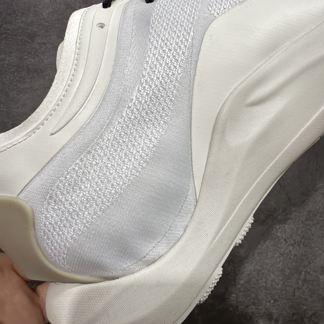 图片[3]-【莞产纯原】意大利ROA.POYANA SELLA户外夏季运动鞋网纱休闲登山鞋网面透气 卡塔琳娜 登山款 – ROA 的 Sella 以多洛米蒂山脉的塞拉山脉命名，将轻盈透气与持久的回弹力和色的抓地力结合在一起 ﹣这要归功于两项 Vibram 技术的组合，即鞋底的 Traction lugs 和 Megagrip ﹣前者使鞋面能够像楔子一样覆盖鞋跟区域的鞋底，模糊了底部单元和鞋面之间的界限。 后者是由 Texon 独家开发的， Texon 贡献了其专有 ProWeave Jacquard 工艺，开发出定制的一体式编织鞋面，具有各种厚度区域，可提供所需的脚部支撑。 ﹣鞋面：54%再生聚酯纤维，35%聚酰胺，11％热塑性聚酰胺 ﹣鞋底：70％橡胶，30% Phylon 尺码：39 40 41 42 43 44 45-选品中心