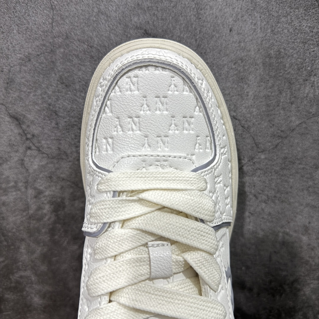 图片[5]-【纯原版】韩国洋基队NY大标潮流老爹鞋 MLB小白鞋市面上唯一顶级纯原版本 原材料打造 原楦原档案数据开发版型 完美鞋头弧度/后套收口效果🆚市面文案版本‼️ 原厂立体填充鞋舌海绵 中底注胶孔原数据开发模具大底 原厂转印标 保证不掉字 内增高6cm 原厂1：1模具开发 原厂进口纳米材质 原厂 全套手提袋 原盒雷射防伪标包装 天猫订单品质 官网尺码35 36 36.5 37.5 38 38.5 39 40 40.5 41 42 42.5 43 44 44.5 45-选品中心