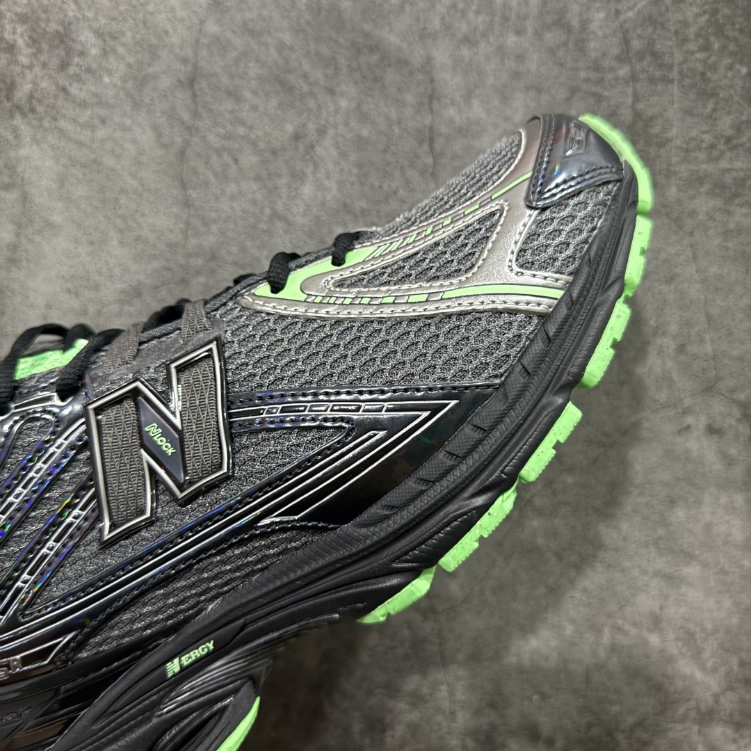 图片[6]-【纯原版】NB新百伦New Balance NB1906 U1906RCT系列复古老爹风休闲运动慢跑鞋 采用轻质牛剖革拼接透气网眼衬垫织物鞋面材质#T-Beam大底提供足步弓支撑，保持步态稳定#后跟搭载外露缓震胶 鞋身整体以各种深浅不一的灰色覆盖，鞋头以淡蓝色调装饰，网眼衬垫通过不规律的色块实现做旧的美感，泛黄的鞋底更是进一步增添了复古气息。 尺码：36 37 37.5 38 38.5 39.5 40 40.5 41.5 42 42.5 43 44 45 46.5-选品中心