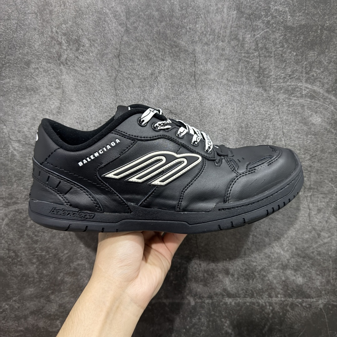 【性价比H版】Balenciaga Hamptons Worn-Out 巴黎世家十八18代 涤纶(聚酯纤维)牛皮革 圆头系带 低帮 生活休闲鞋板鞋 最强性价比 头层皮料 原纸板楦头开发 最原汁原味的版型 胶水把控整洁度完美 每一双都是工艺品 多重QC质检 原盒原配 正确字体电绣 粗细、位置、大小正确 侧边TPU 透气孔匹配意产原版 正确分离大底 TPU软底 原版一致大底LOGO 立体感十足 尺码:35 36 37 38 39 40 41 42 43 44 45 46-选品中心