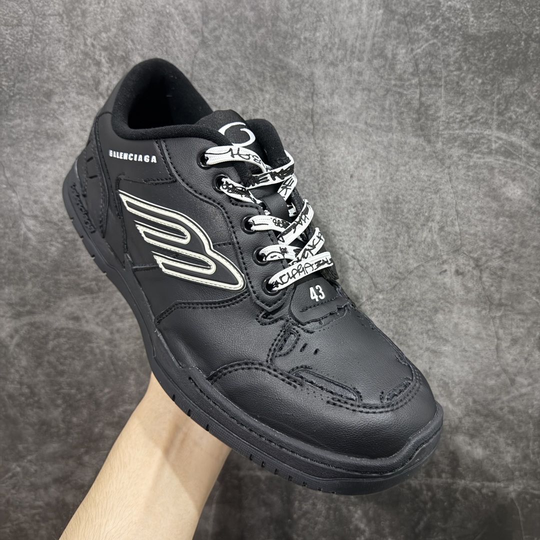 图片[3]-【性价比H版】Balenciaga Hamptons Worn-Out 巴黎世家十八18代 涤纶（聚酯纤维）牛皮革 圆头系带 低帮 生活休闲鞋板鞋 最强性价比 头层皮料 原纸板楦头开发 最原汁原味的版型 胶水把控整洁度完美 每一双都是工艺品 多重QC质检 原盒原配 正确字体电绣 粗细、位置、大小正确 侧边TPU 透气孔匹配意产原版 正确分离大底 TPU软底 原版一致大底LOGO 立体感十足 尺码：35 36 37 38 39 40 41 42 43 44 45 46-选品中心