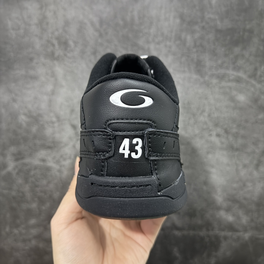 图片[4]-【性价比H版】Balenciaga Hamptons Worn-Out 巴黎世家十八18代 涤纶（聚酯纤维）牛皮革 圆头系带 低帮 生活休闲鞋板鞋 最强性价比 头层皮料 原纸板楦头开发 最原汁原味的版型 胶水把控整洁度完美 每一双都是工艺品 多重QC质检 原盒原配 正确字体电绣 粗细、位置、大小正确 侧边TPU 透气孔匹配意产原版 正确分离大底 TPU软底 原版一致大底LOGO 立体感十足 尺码：35 36 37 38 39 40 41 42 43 44 45 46-选品中心