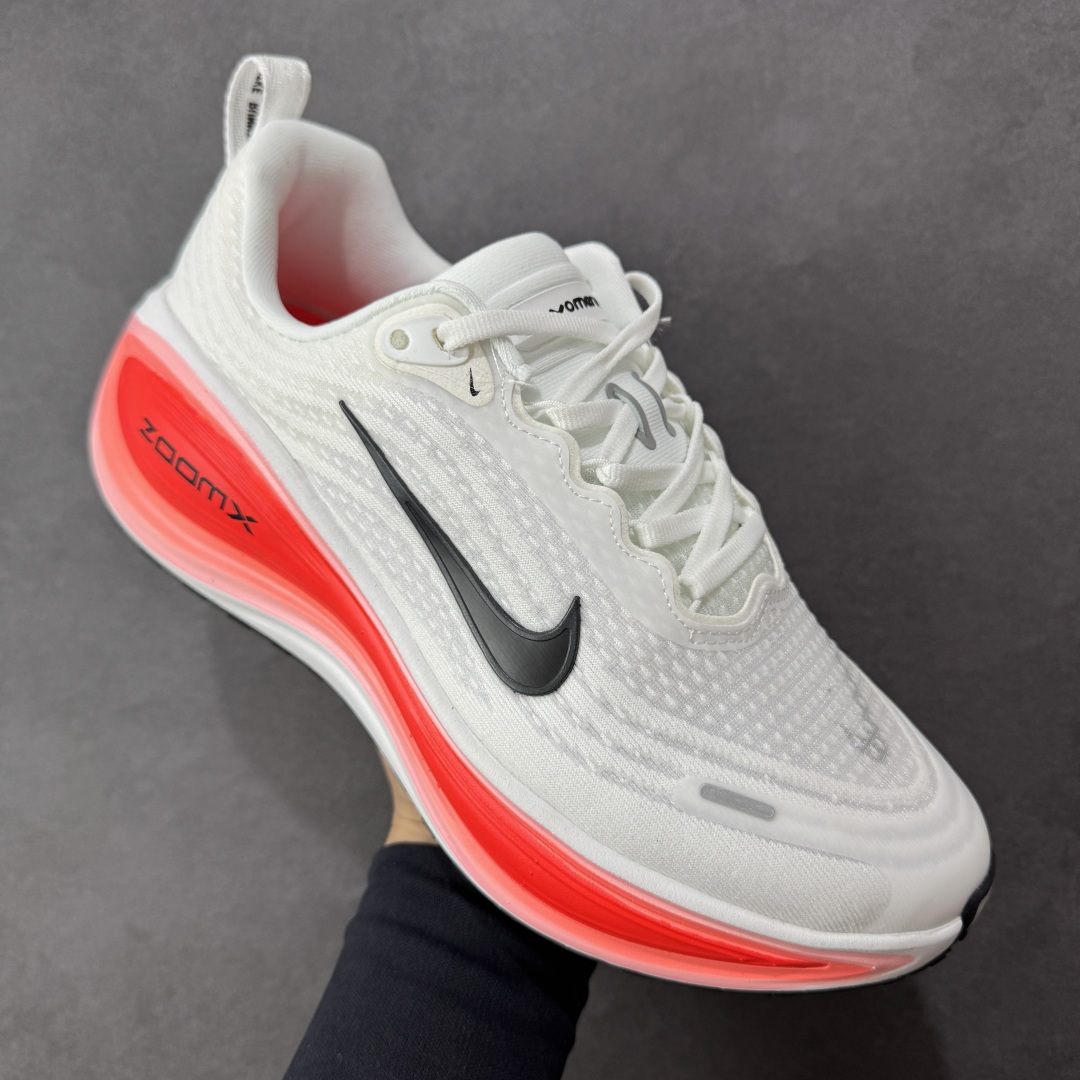 图片[3]-【公司级】Nike VOMERO PLUS 耐克 舒适减震防滑 低帮跑步鞋 全掌ReactX泡绵中底 前掌和后跟还配备了Air Zoom气垫单元 据说跑起来更快更舒适哦 这次最大的升级点 首次引入了ReactX泡绵 货号：HV8150-100 尺码：36 36.5 37.5 38 38.5 39 40 40.5 41 42 42.5 43 44 45-选品中心