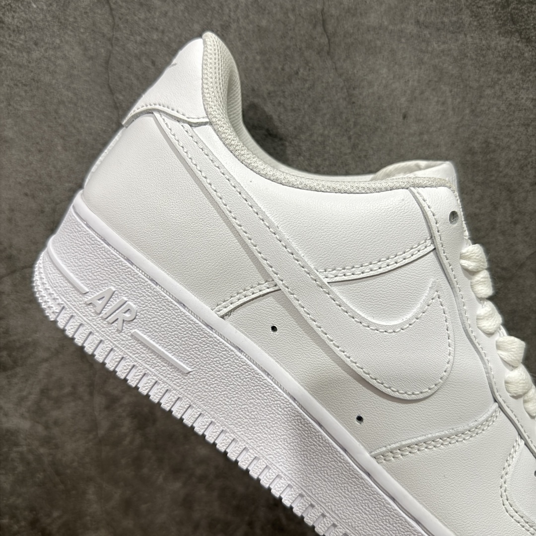 图片[7]-【纯原头层版】NK Air Force 1 Low \’07 空军一号低帮经典板鞋 纯白 CW2288-111 顶级空军 皮料质感可媲美og版 细节吊打市场其他代号版本 全鞋电脑针车 工整有序 原厂港宝加持完美还原灵魂版型 原盒原配从里到外百分百还原 原厂全头层原厂皮料 原标原盒 内置Sole气垫 中底白色背胶 中底划线 已经无限的接近公司 原厂楦头 原厂刺绣 后跟弧度修正 正确中底四线防伪 尺码：36 36.5 37.5 38 38.5 39 40 40.5 41 42 42.5 43 44 44.5 45 46-选品中心