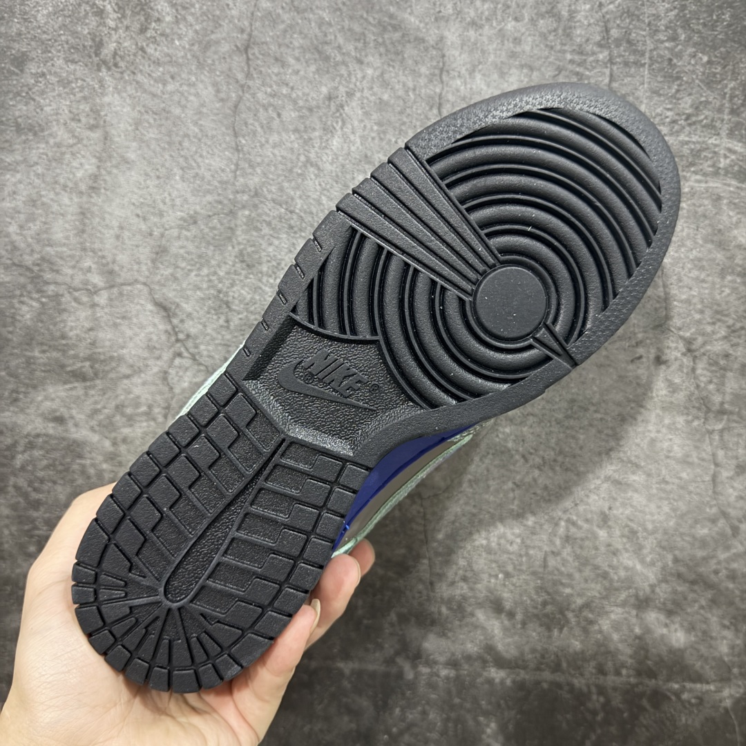 图片[9]-【史诗版】Nike Dunk Low \”Panda\” 趣味熊猫 低帮休闲板鞋 #鞋身框架是扎染风格，搭配同效果鞋带以及多处熊猫刺绣，并附赠贴纸，童趣十足。 货号： HQ9294-200 尺码：35.5 36 36.5 37.5 38 38.5 39 40 40.5 41 42 42.5 43 44 44.5 45 46 47-选品中心