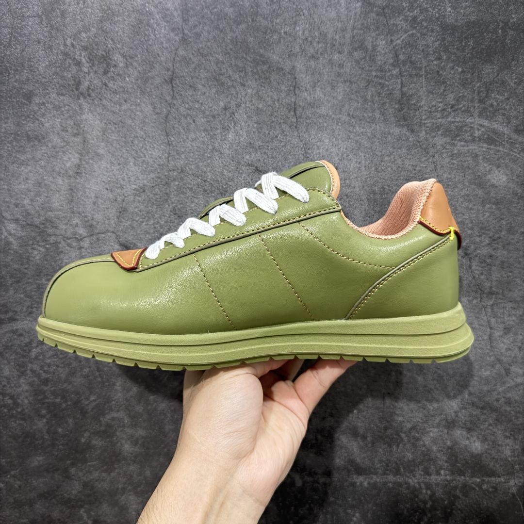 图片[2]-【外贸专供版】Nigo x Louis Vuitton LV联名款 阿甘 低帮运动休闲鞋 大厂出品 品质板正 此次系列包括从简约风格的运动鞋到引人注目的跑鞋 LV 以其标志性的厚底和现代美学脱颖而出 而其他款式则采用了奢华的麂皮 皮革和帆布等材质 一些运动鞋设计富有未来感 强调功能性与舒适性 并向运动风格的奢华鞋履迈进 每个细节都按原版1：1开发 面料 头层皮 内里 进口透气网里 鞋底原版开模防滑TPU材质 底厚3CM 尺码：36 37 38 39 40 41 42 43 44 45 46-选品中心