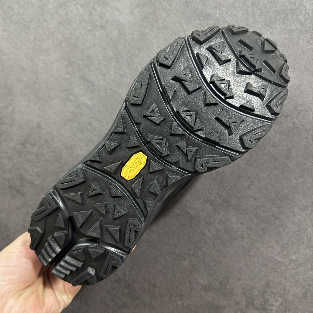 图片[9]-【公司级】The North Face 北面乐斯菲斯户外运动休闲登山鞋越野徒步鞋 广东大厂品质 面料采用进口磨砂牛皮 鞋底采用Vibram黄金大底 专门为鞋底设计的橡胶以出色的耐磨性 良好的防滑性或得不少户外运动爱好者的喜欢 专业户外登山品牌（北面）The North Face自1966年创立，由两位热爱登山徒步的年轻登山者于美西旧金山开创，不断透过研发与创新，并且将最先进的技术结合在服装与鞋款设计，生产多种外型帅气且专业能力非常强的户外运动装备而备受欢迎。 尺码：39-45（运动鞋码）-选品中心