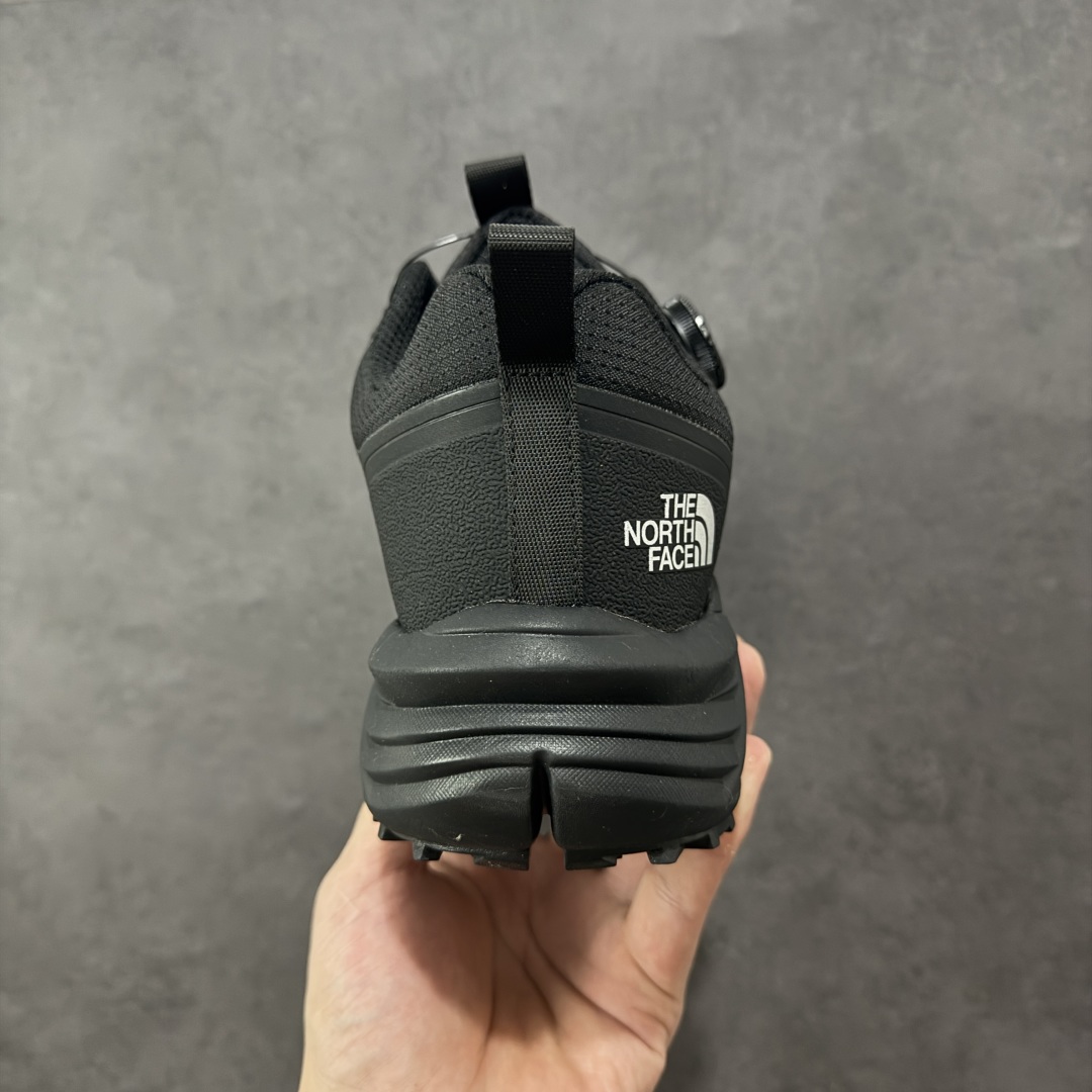 图片[4]-【公司级】The North Face 北面乐斯菲斯户外运动休闲登山鞋越野徒步鞋 广东大厂品质 面料采用进口磨砂牛皮 鞋底采用Vibram黄金大底 专门为鞋底设计的橡胶以出色的耐磨性 良好的防滑性或得不少户外运动爱好者的喜欢 专业户外登山品牌（北面）The North Face自1966年创立，由两位热爱登山徒步的年轻登山者于美西旧金山开创，不断透过研发与创新，并且将最先进的技术结合在服装与鞋款设计，生产多种外型帅气且专业能力非常强的户外运动装备而备受欢迎。 尺码：39-45（运动鞋码）-选品中心