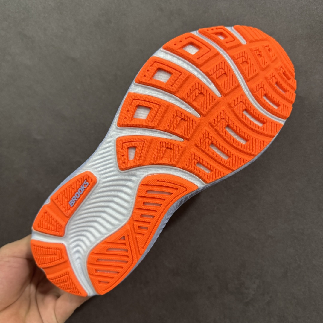 图片[9]-【CK纯原版】外贸热款专供 Brooks 布鲁克斯 Ghost 17 网面运动鞋 官方售价1K+ 超临界Q弹大底 正确鞋底带钢印 平台专供品质 完美鞋型 做工清洁度 软碳大底 透气鞋面 跑步健身优选版本 尺码：36 36.5 37.5 38 38.5 39 40 40.5 41 42 42.5 43 44 45 46-选品中心