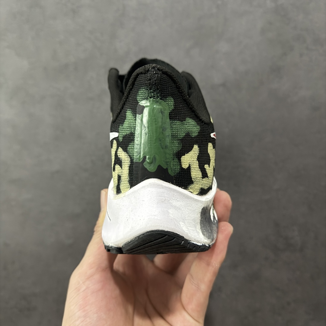 图片[4]-【定制版】Nike Pegasus 37 耐克 飞马37代 低帮 精锐之师 黑绿色 男女同款 赛博朋克 手绘潮流简约百搭防滑耐磨低邦跑步鞋 该定制版球鞋选用Nike Pegasus 37为原鞋，整双鞋以绿色为主，鞋身配色设计简约百搭，英文涂鸦点缀设计使其更有设计感。 货号：BQ9647-220 尺码：36-45带半码 编码：HXSA310320-选品中心