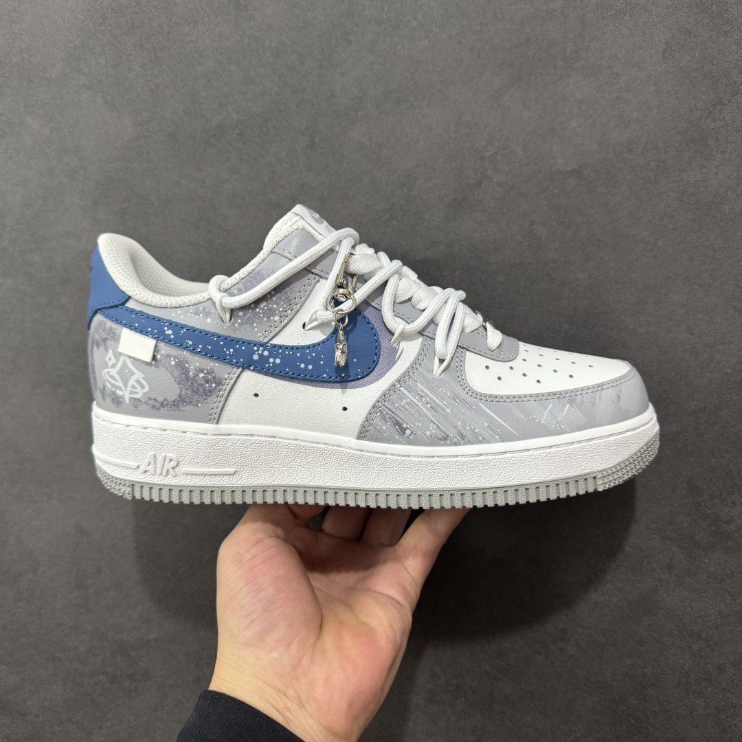 【定制版】Nike Air Force 1\'07 Low 繁星似点 空军一号低帮休闲板鞋  #定制皮料 定制鞋盒 原楦原纸板 纯正空军版型 内置全掌气垫 货号:ZH0316-099  尺码:36 36.5 37.5 38 38.5 39 40 40.5 41 42 42.5 43 44 44.5 45 编码:HXSA310320-选品中心