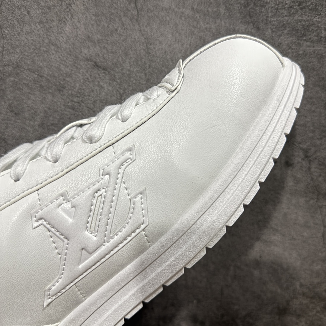 图片[6]-【外贸专供版】Nigo x Louis Vuitton LV联名款 阿甘 低帮运动休闲鞋 大厂出品 品质板正 此次系列包括从简约风格的运动鞋到引人注目的跑鞋 LV 以其标志性的厚底和现代美学脱颖而出 而其他款式则采用了奢华的麂皮 皮革和帆布等材质 一些运动鞋设计富有未来感 强调功能性与舒适性 并向运动风格的奢华鞋履迈进 每个细节都按原版1：1开发 面料 头层皮 内里 进口透气网里 鞋底原版开模防滑TPU材质 底厚3CM 尺码：36 37 38 39 40 41 42 43 44 45 46-选品中心