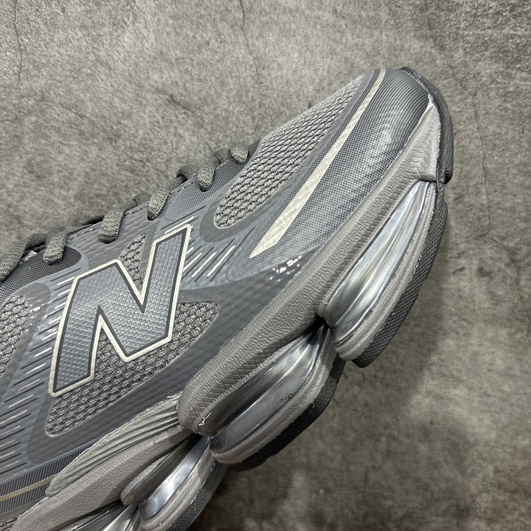 图片[6]-【纯原版】New Balance 新百伦 NB2000 网面休闲鞋 U2000ETA NB官方重磅新品 一款融合复古设计与现代科技的跑鞋，以其经典的造型和舒适脚感，成为2025年复古潮流爱好的推荐单品。 极具视觉冲击力的5根ABZORB单元，以及无缝鞋面的设计，加上3M反光材质的装饰，比之前推出的9060系列更夸张，更具未来感。 货号：U2000FD 尺码：36-46.5-选品中心