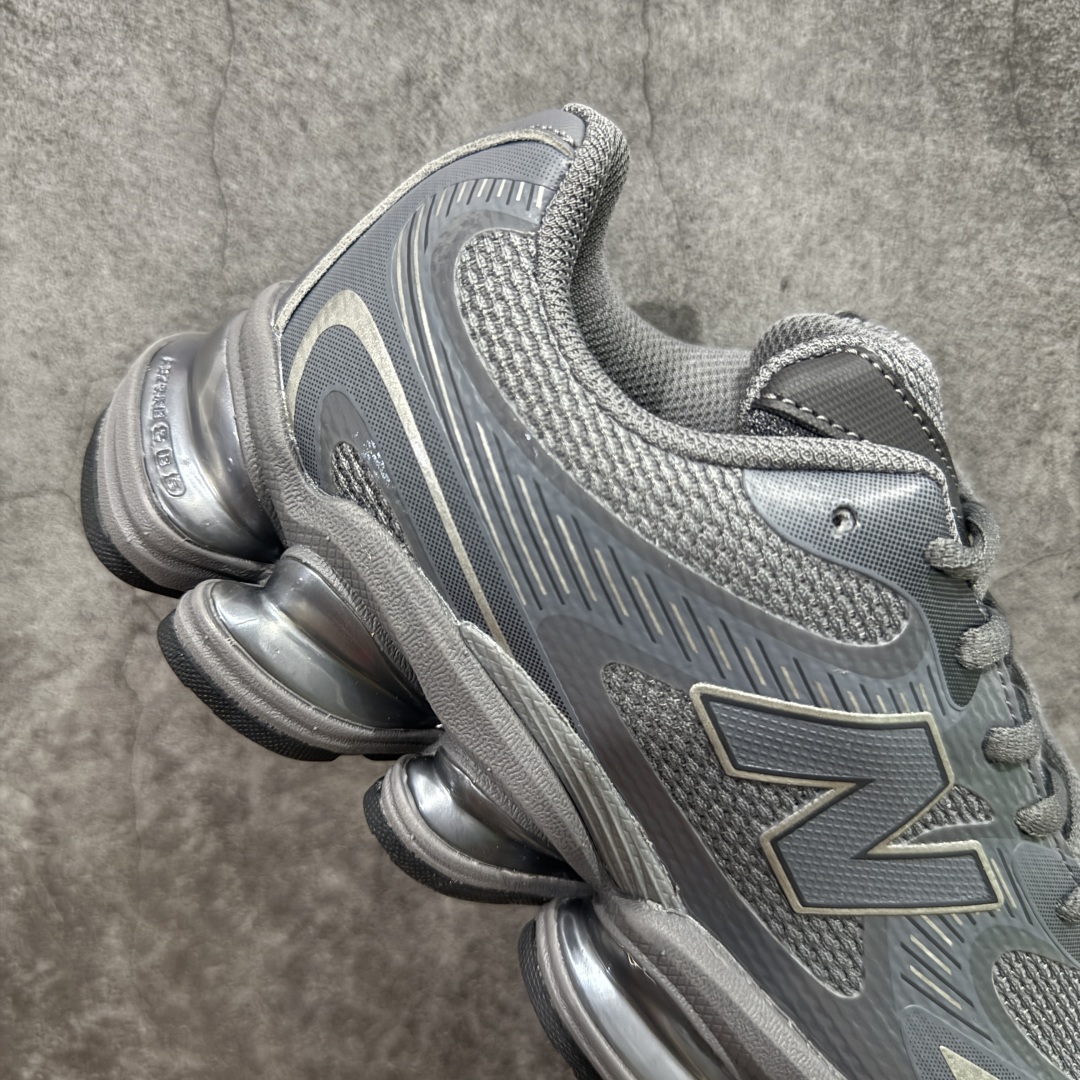图片[7]-【纯原版】New Balance 新百伦 NB2000 网面休闲鞋 U2000ETA NB官方重磅新品 一款融合复古设计与现代科技的跑鞋，以其经典的造型和舒适脚感，成为2025年复古潮流爱好的推荐单品。 极具视觉冲击力的5根ABZORB单元，以及无缝鞋面的设计，加上3M反光材质的装饰，比之前推出的9060系列更夸张，更具未来感。 货号：U2000FD 尺码：36-46.5-选品中心