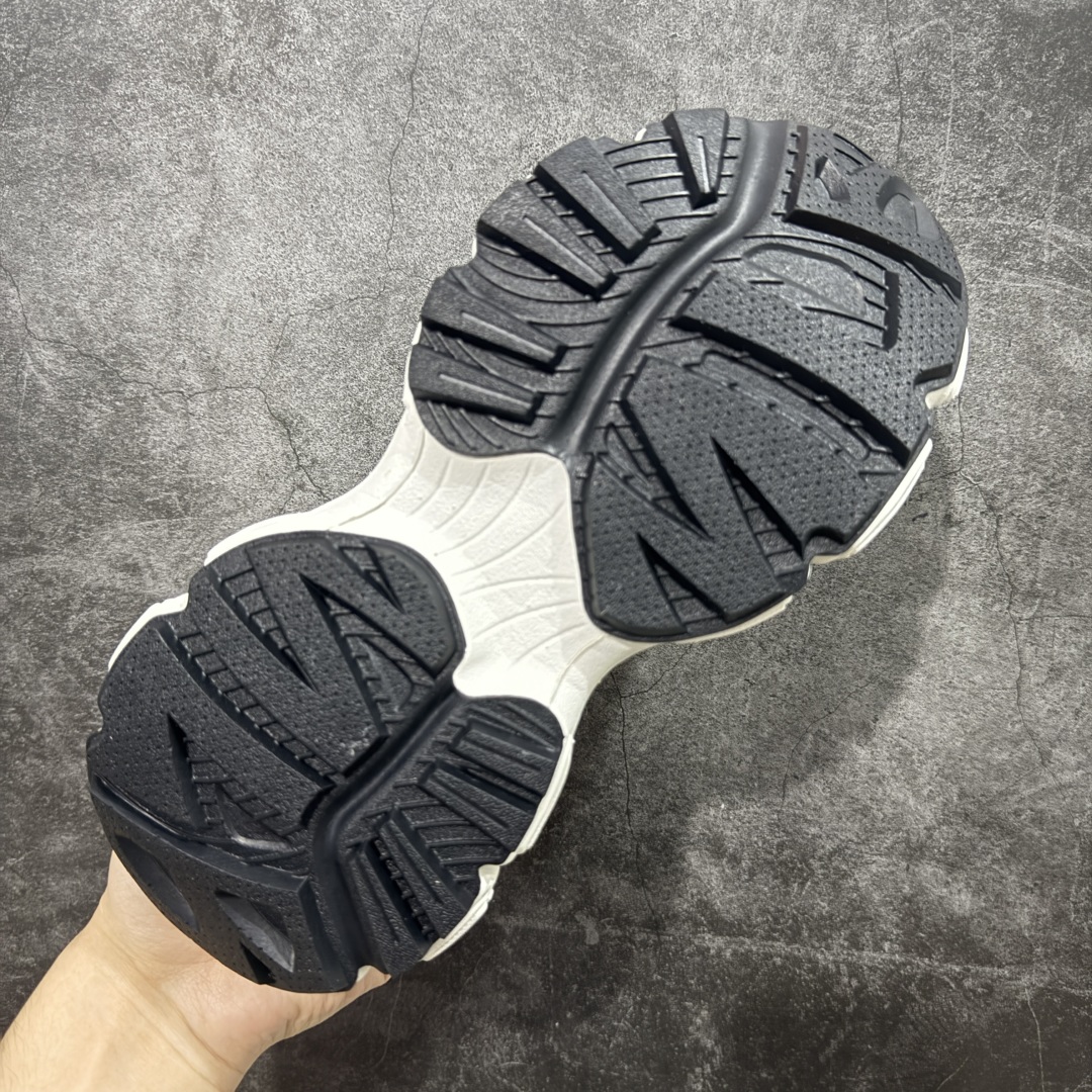 图片[9]-【公司级】MLB Winner Chunky 25新款 NY百搭舒适休闲潮流运动厚底增高 防滑耐磨 低帮 老爹鞋 男女同款 潮流厚底时尚街头赛博皮面老爹鞋 MLB官方同步出货 虞书欣等众多潮流明星同款 高弹双层MD大底 原楦原档案数据开发版型（完美鞋头弧度/后套收口效果🆚市面文案版本‼️） 原厂立体填充鞋舌海绵 中底注胶孔原数据开发模具大底原厂转印标市面上唯一纯原版本 原材料打造 内增高6cm 原厂1：1模具开发 原厂进口纳米材质 原厂 全套手提袋 原盒雷射防伪标包装 天猫订单品质 官网尺码：35 36 36.5 37.5 38 38.5 39 40 40.5 41 42 42.5 43 44 45-选品中心