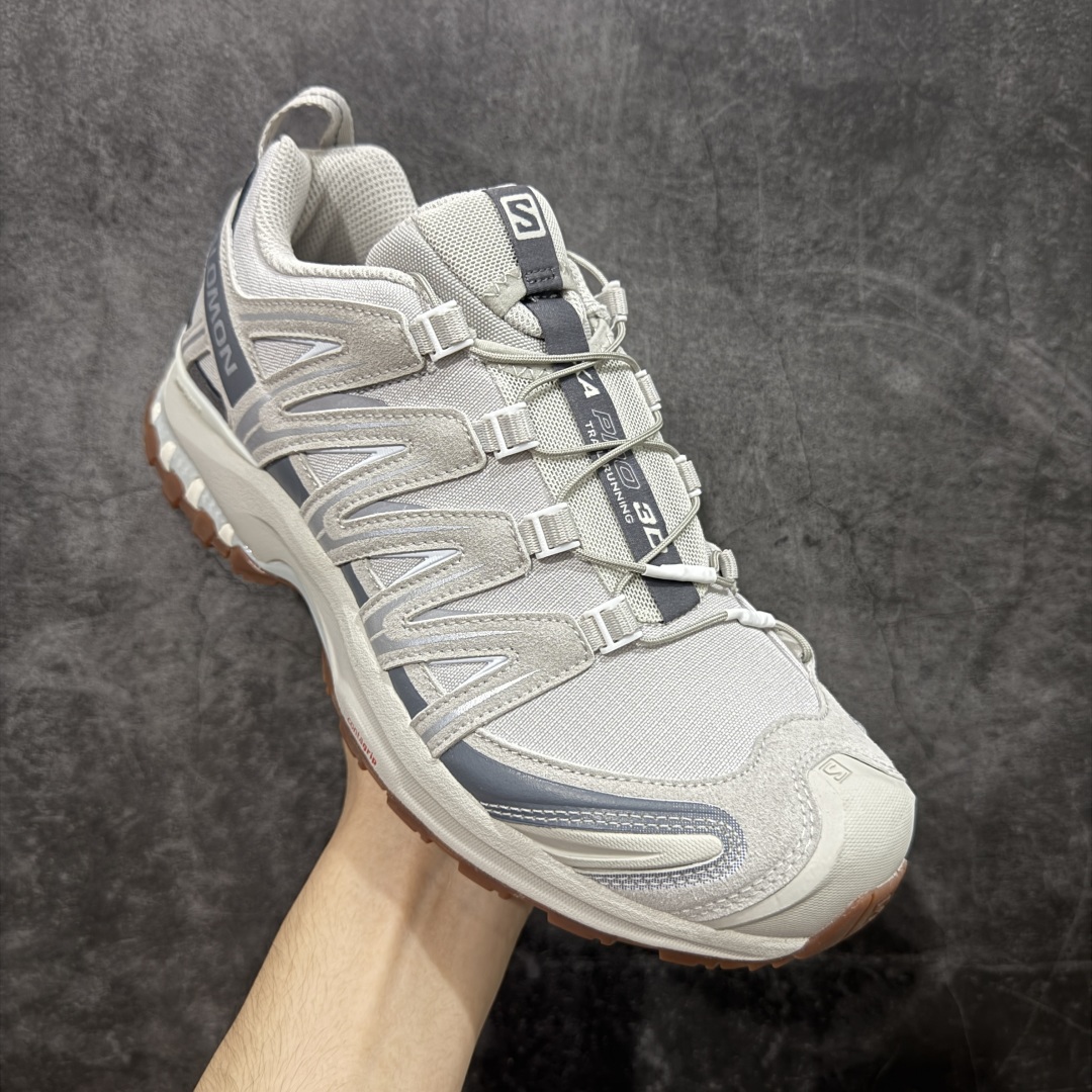 图片[3]-【巅峰版】SALOMON XA Pro 3D Suede 灰生胶 472436 萨洛蒙潮流越野机能户外功能鞋 纯原外贸平台特供订单 耗时半年巨作 全套原纸板楦头开发 原厂特供网布配套加持 确保原汁原味 完美呈现版型 原档数据独家私模五层组合大底 男女鞋同步官方开发 原装Ortholite轻量化鞋垫 中底布带钢印编号 原厂TPU锁扣 进口港宝加持 后跟自然饱满 还原公司包裹性 鞋面采用SENSIFT贴合技术 全方位贴合包裹脚型 鞋跟部鞋底牵引设计 提供强大的抓地性能 更适应野外崎岖不平的道路 其3D ADVANCED CHASSIS底盘 材料轻量大化 钉齿设计更具稳定性 防护性 鞋底易磨损区运用CONTAGRIP高耐磨材料 应对城市硬质路面长距离跑考验 尺码：36 36.5 37.5 38 38.5 39 40 40.5 41 42 42.5 43 44 44.5 45 46-选品中心