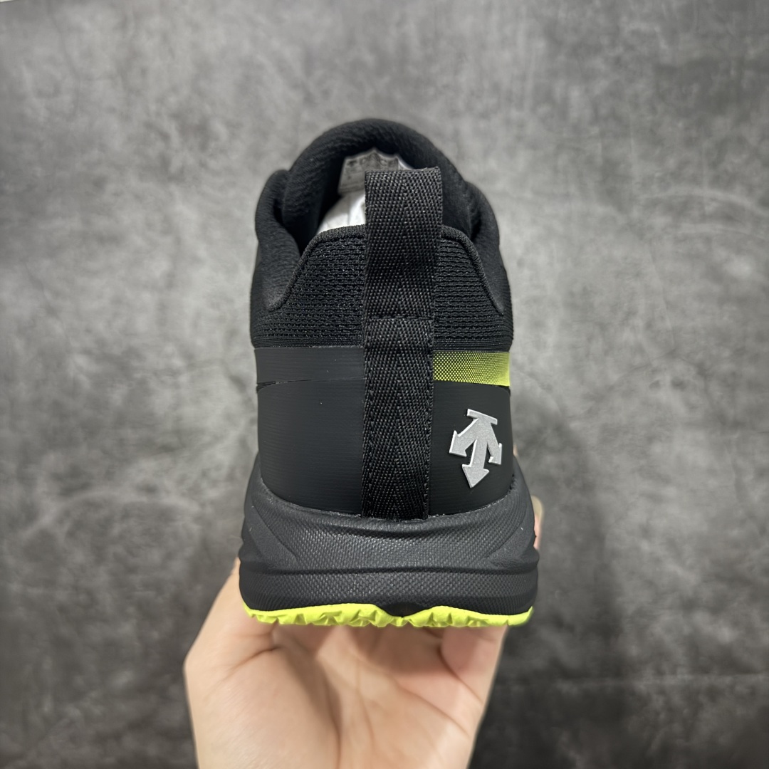 图片[4]-【莞产纯原版】迪桑特Descente Easy GTX 跑步系列 针织“黑武士” 莞产顶级 独立私模开发，只为真正还原zp 私人定制原版鞋面，舒适透气更好定型 城市通勤/运动健身/轻户外徒步 黑色系潮鞋还有机能风的设计感 原版开发大底，脚感特别轻盈 尺码：39 40 41 42 43 44-选品中心