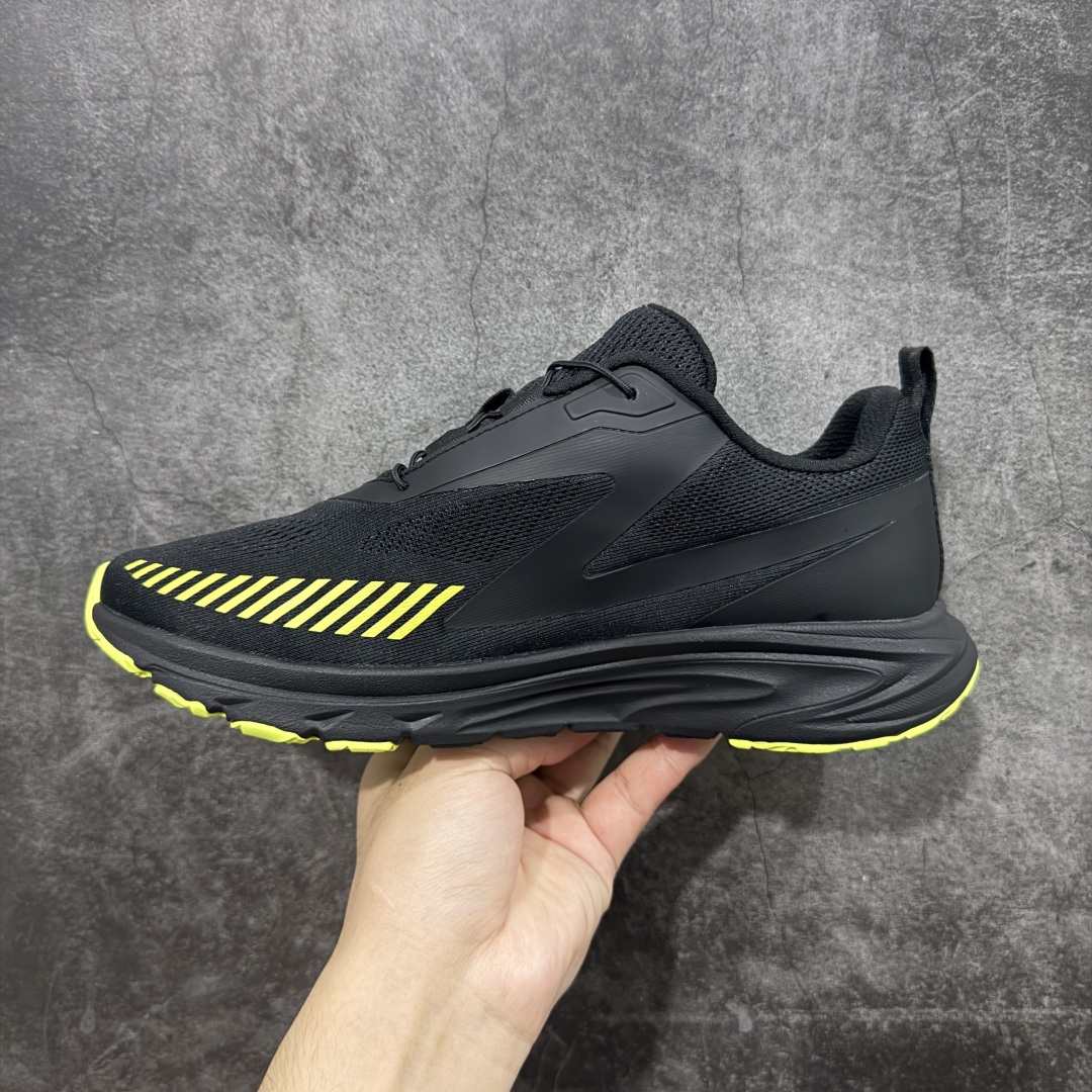 图片[2]-【莞产纯原版】迪桑特Descente Easy GTX 跑步系列 针织“黑武士” 莞产顶级 独立私模开发，只为真正还原zp 私人定制原版鞋面，舒适透气更好定型 城市通勤/运动健身/轻户外徒步 黑色系潮鞋还有机能风的设计感 原版开发大底，脚感特别轻盈 尺码：39 40 41 42 43 44-选品中心